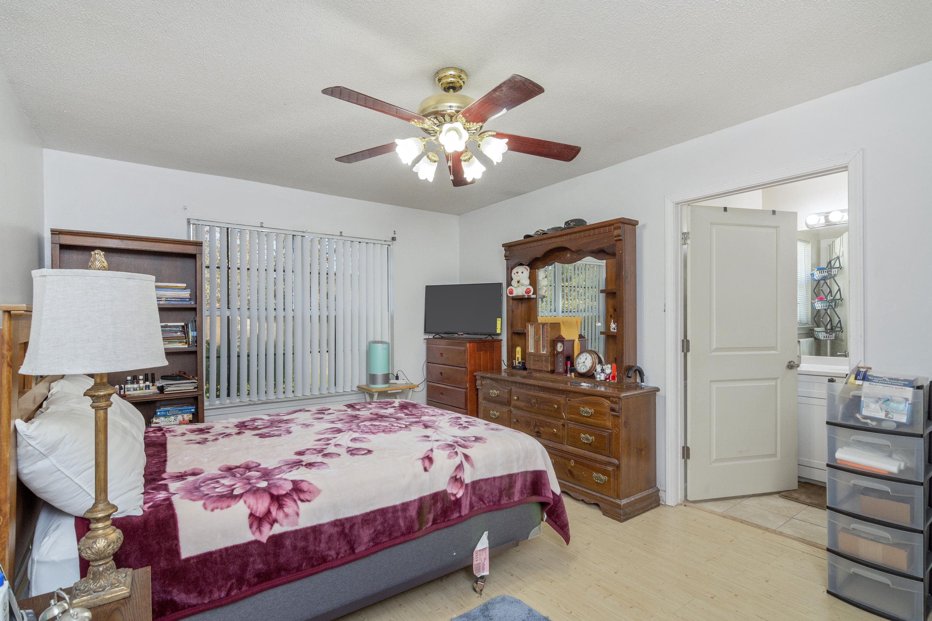 SOUTH POINTE ESTATES - Residential