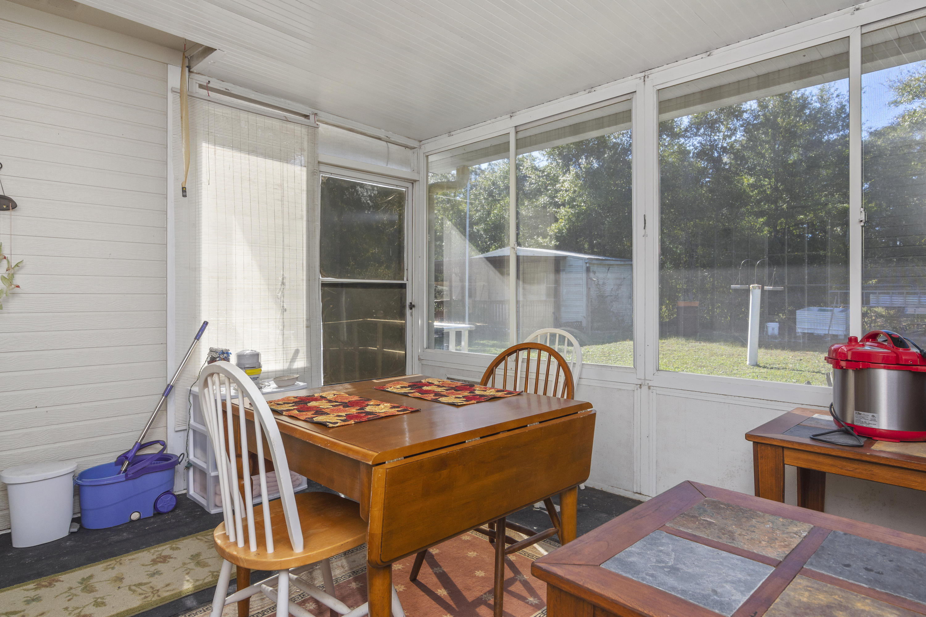 SOUTH POINTE ESTATES - Residential