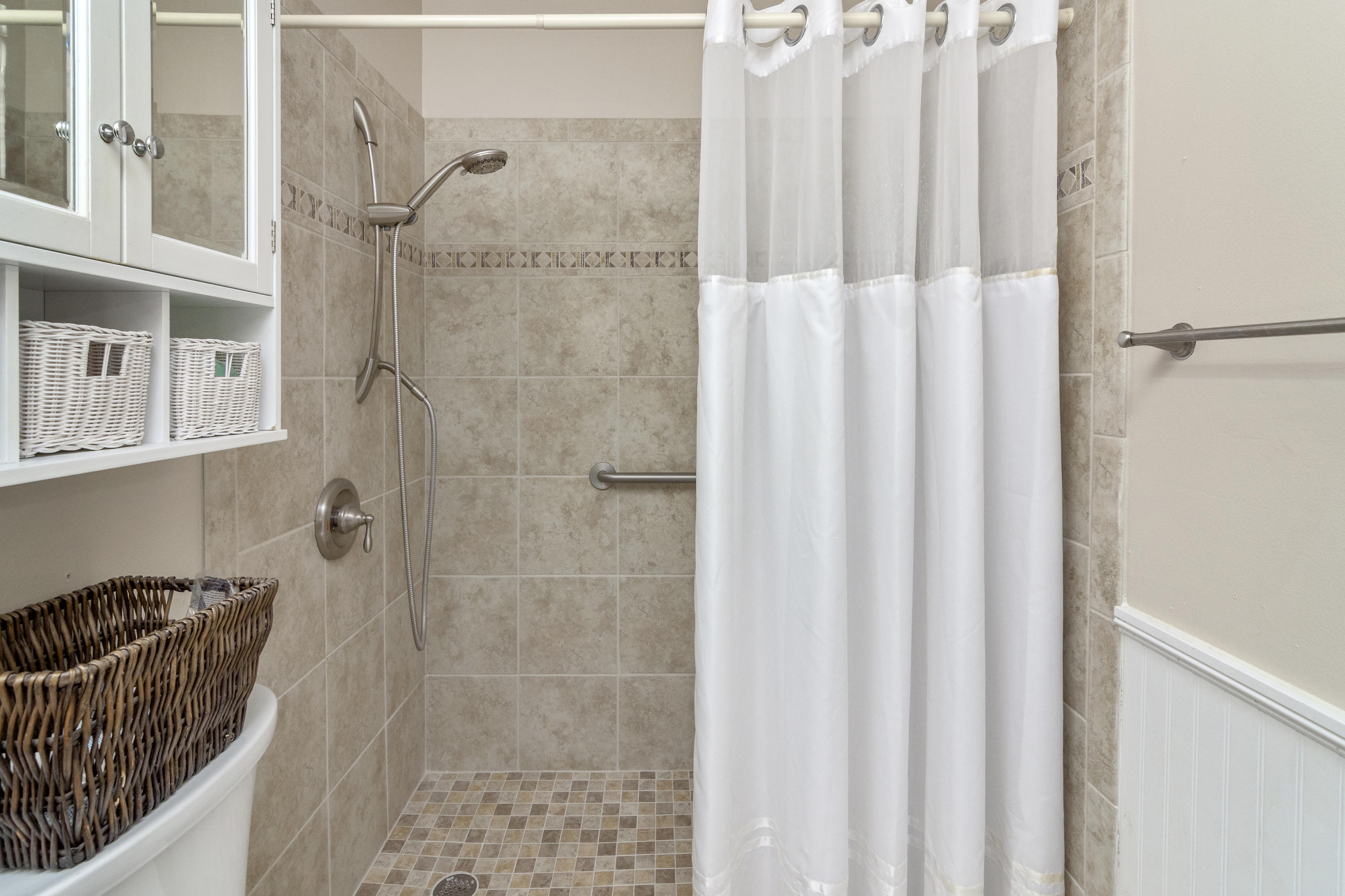 SOUTH POINTE ESTATES - Residential