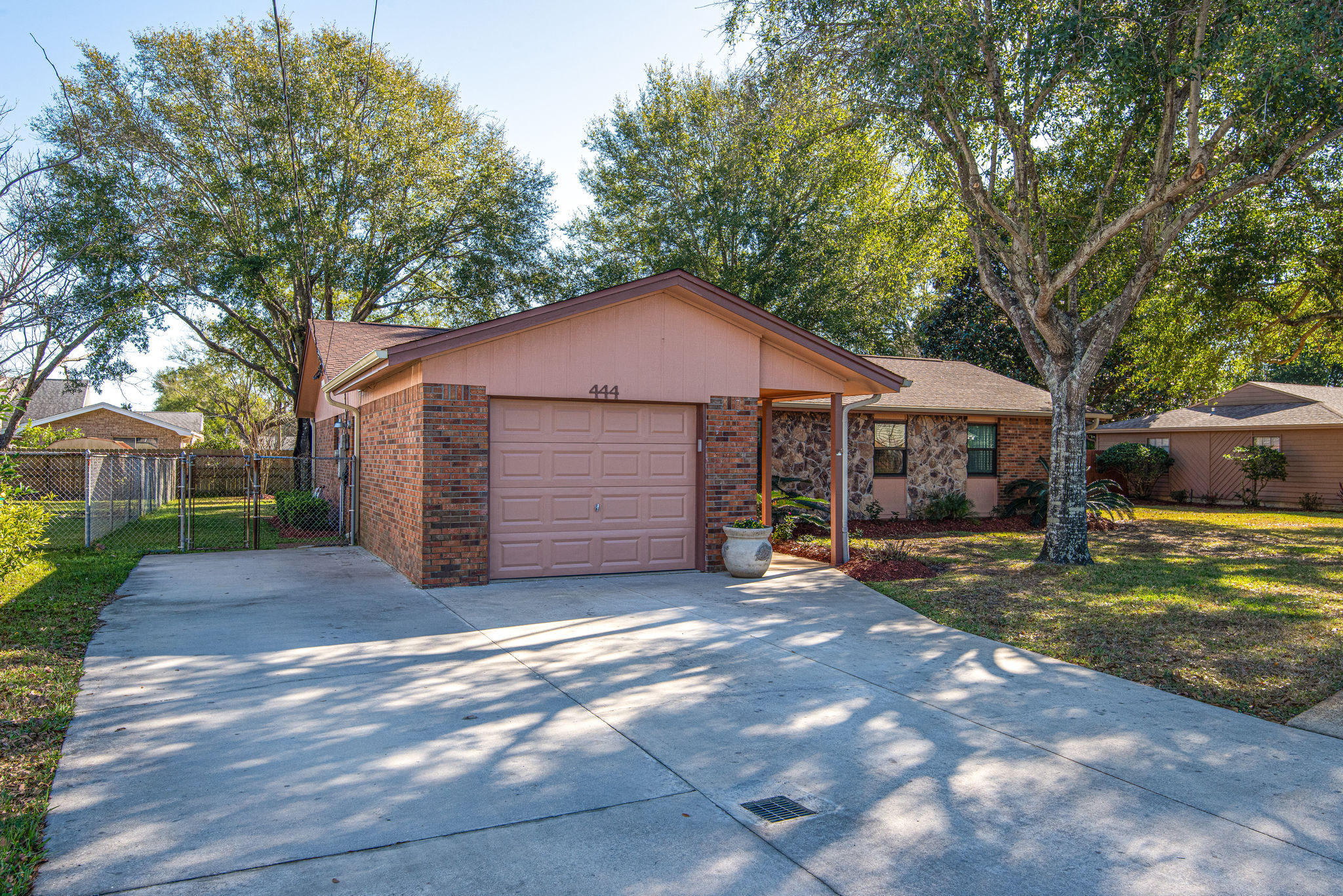 EASTWOOD 8TH ADDN - Residential