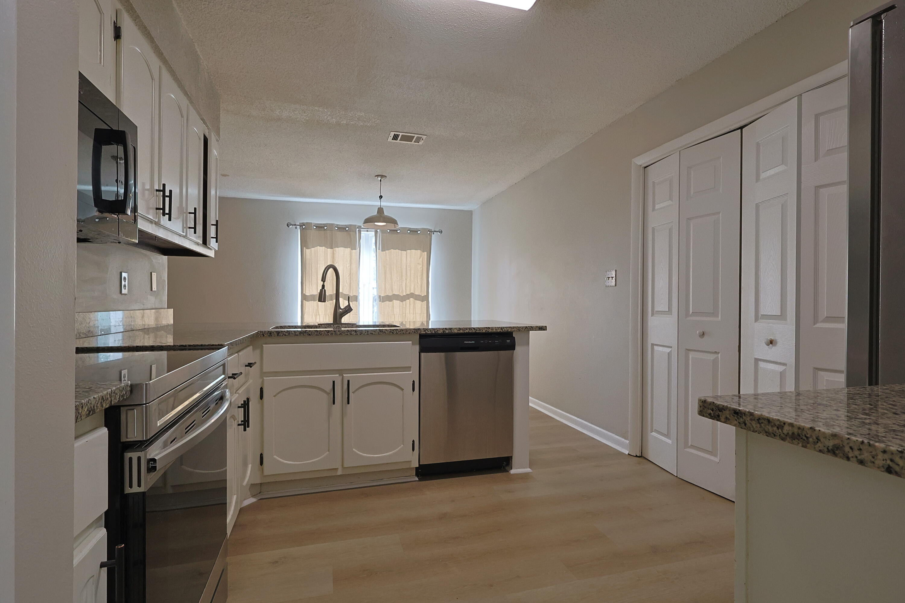 WYNNEHAVEN BEACH ESTATES - Residential