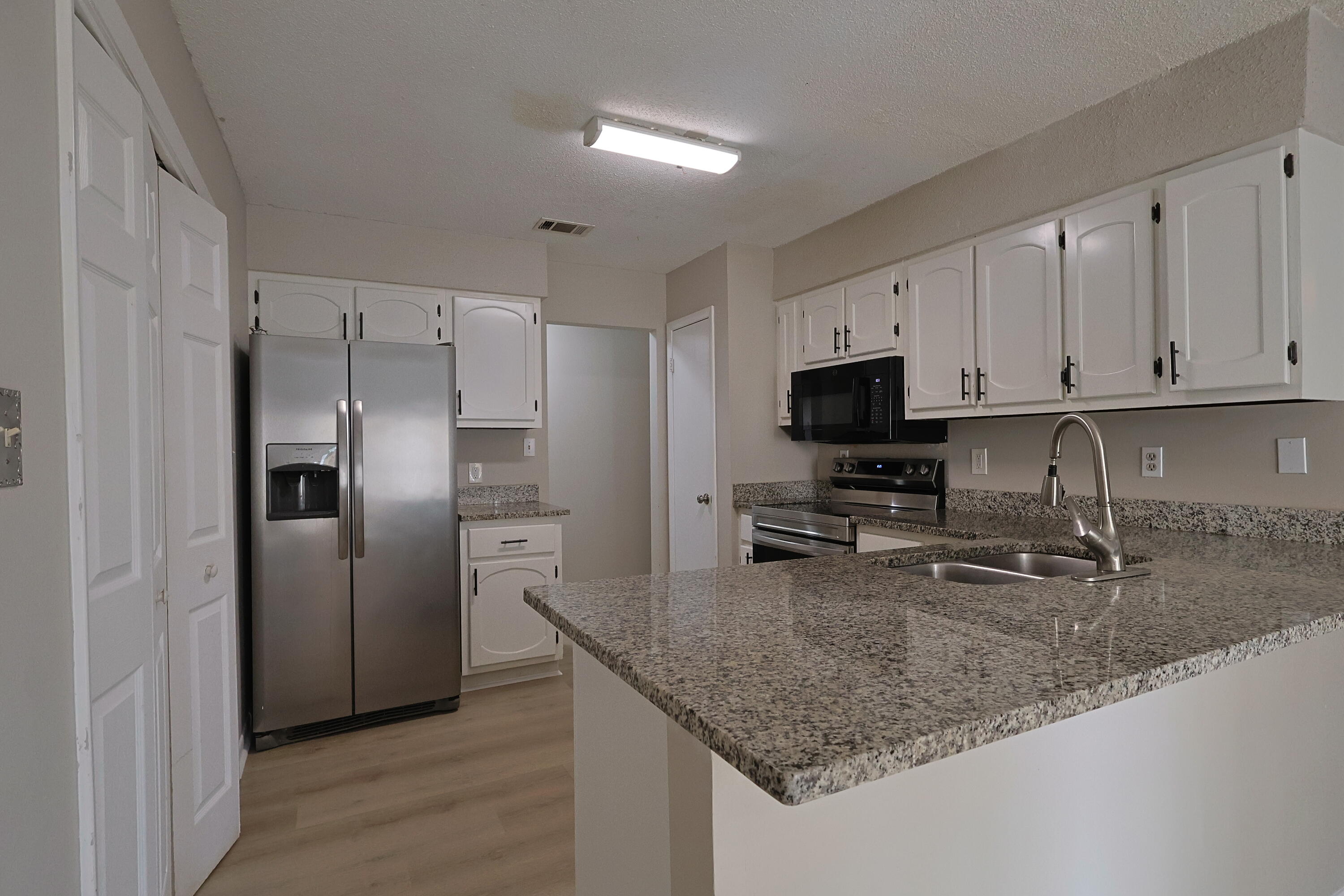 WYNNEHAVEN BEACH ESTATES - Residential