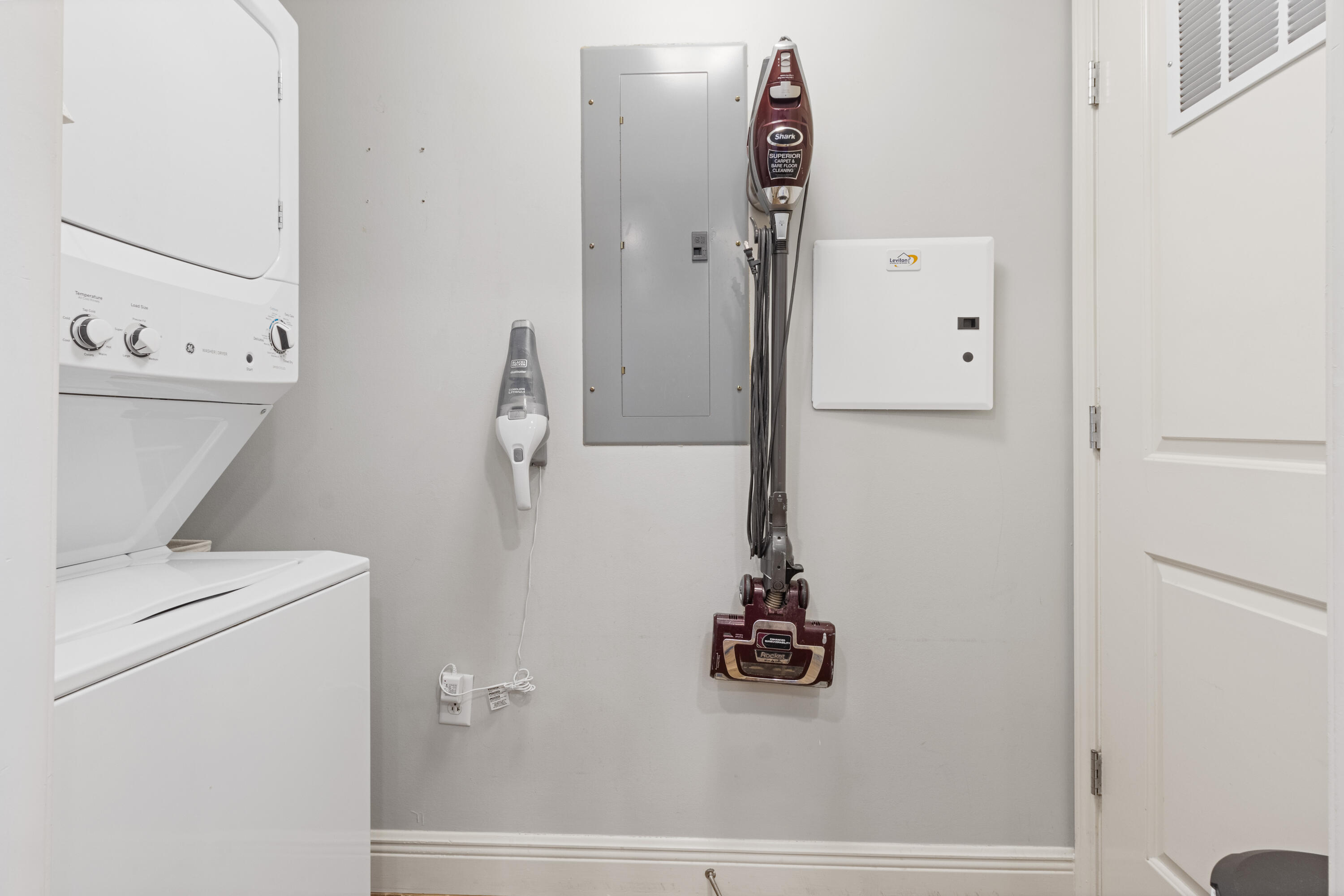 STERLING BREEZE CONDOMINIUM - Residential