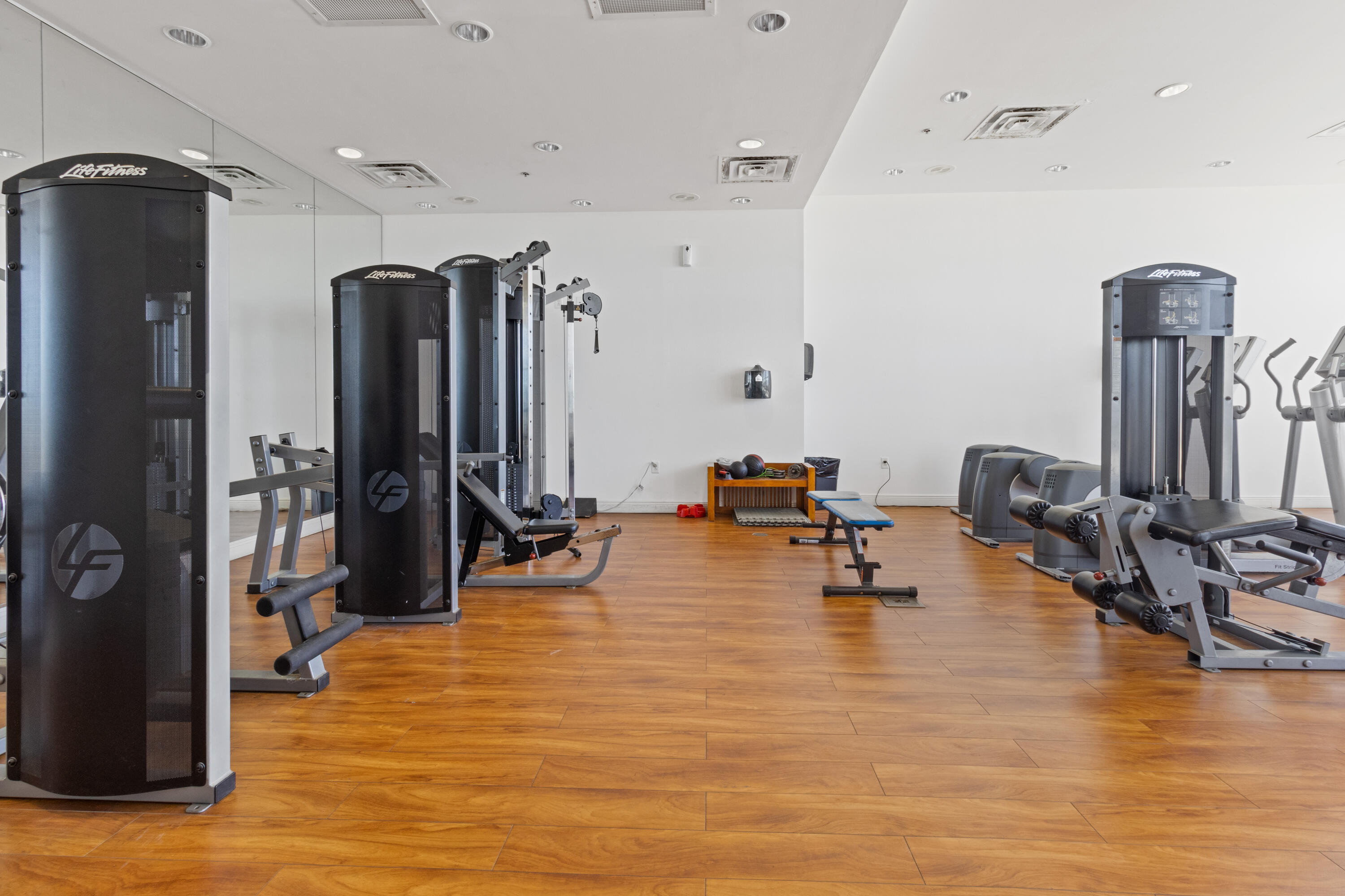 STERLING BREEZE CONDOMINIUM - Residential