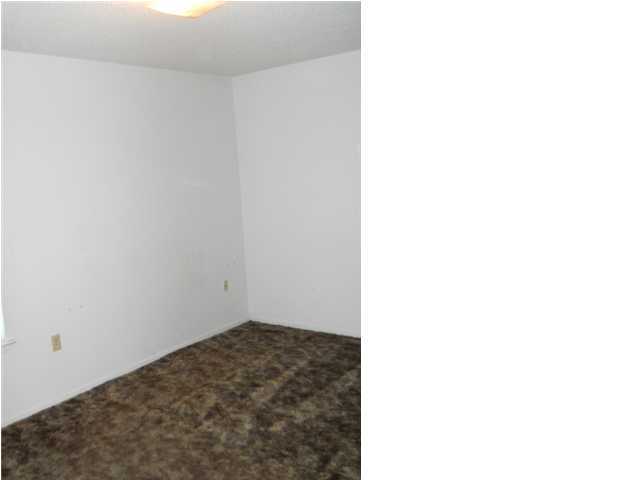 METES & BOUNDS - Residential Lease