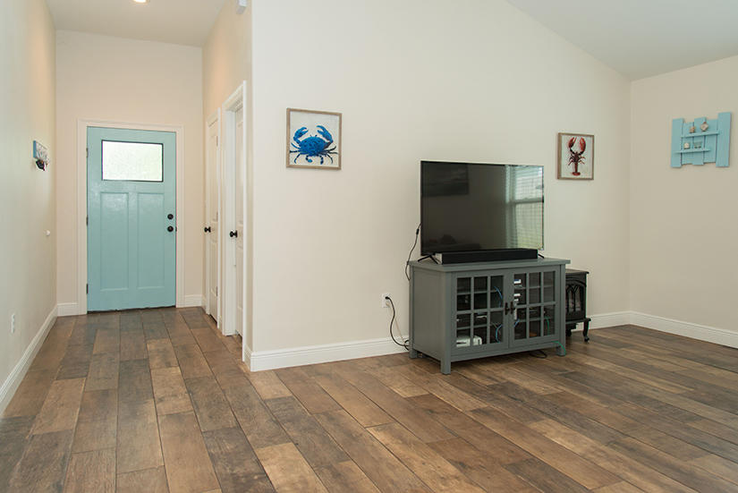 NAVARRE FIRST ADD - Residential Lease