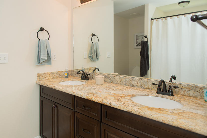 NAVARRE FIRST ADD - Residential Lease