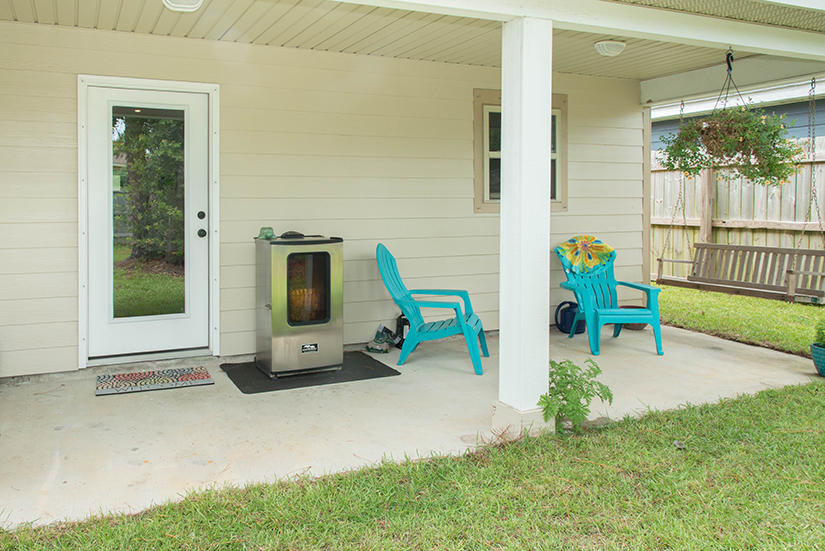 NAVARRE FIRST ADD - Residential Lease