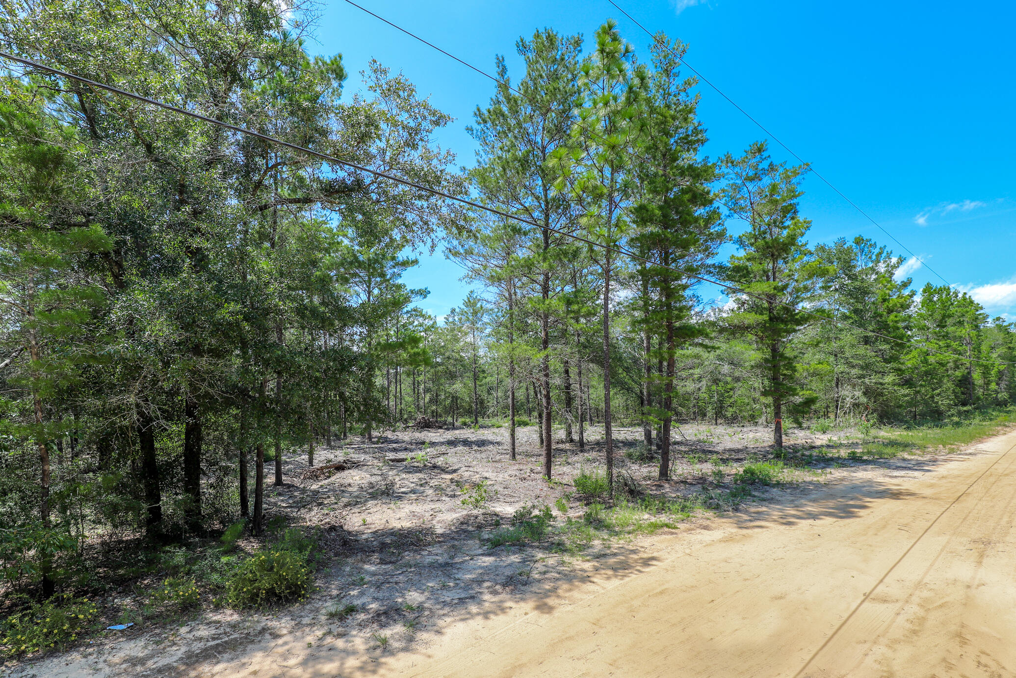 OAKWOOD HILLS UNIT IV - Land