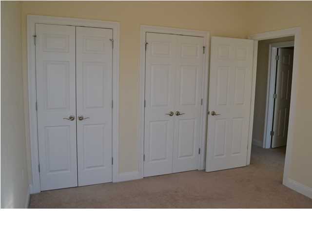 WALTON OAKS - Residential Lease