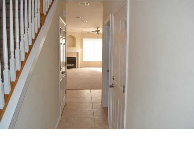 WALTON OAKS - Residential Lease
