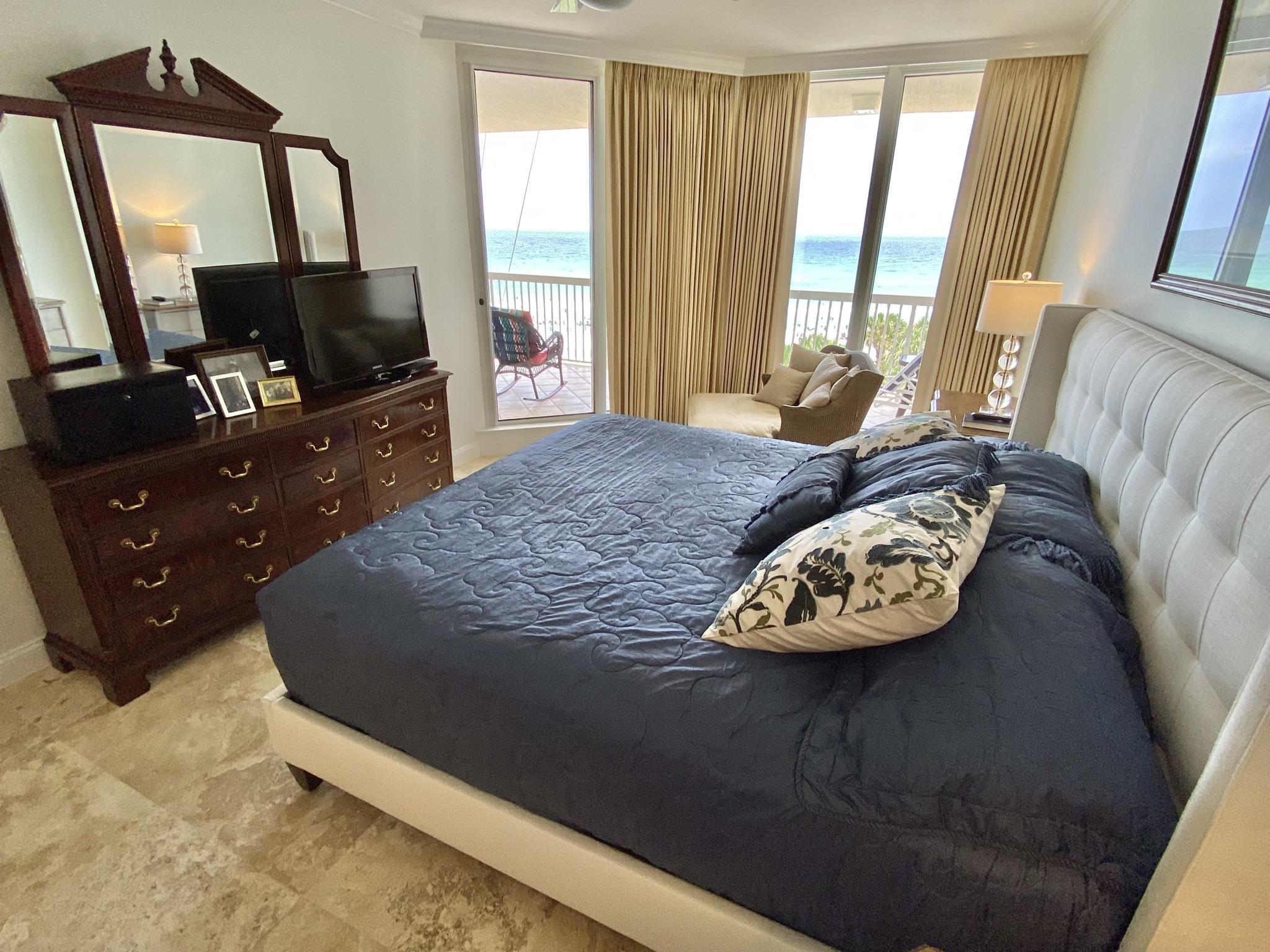ST. THOMAS AT SILVER SHELLS - Residential