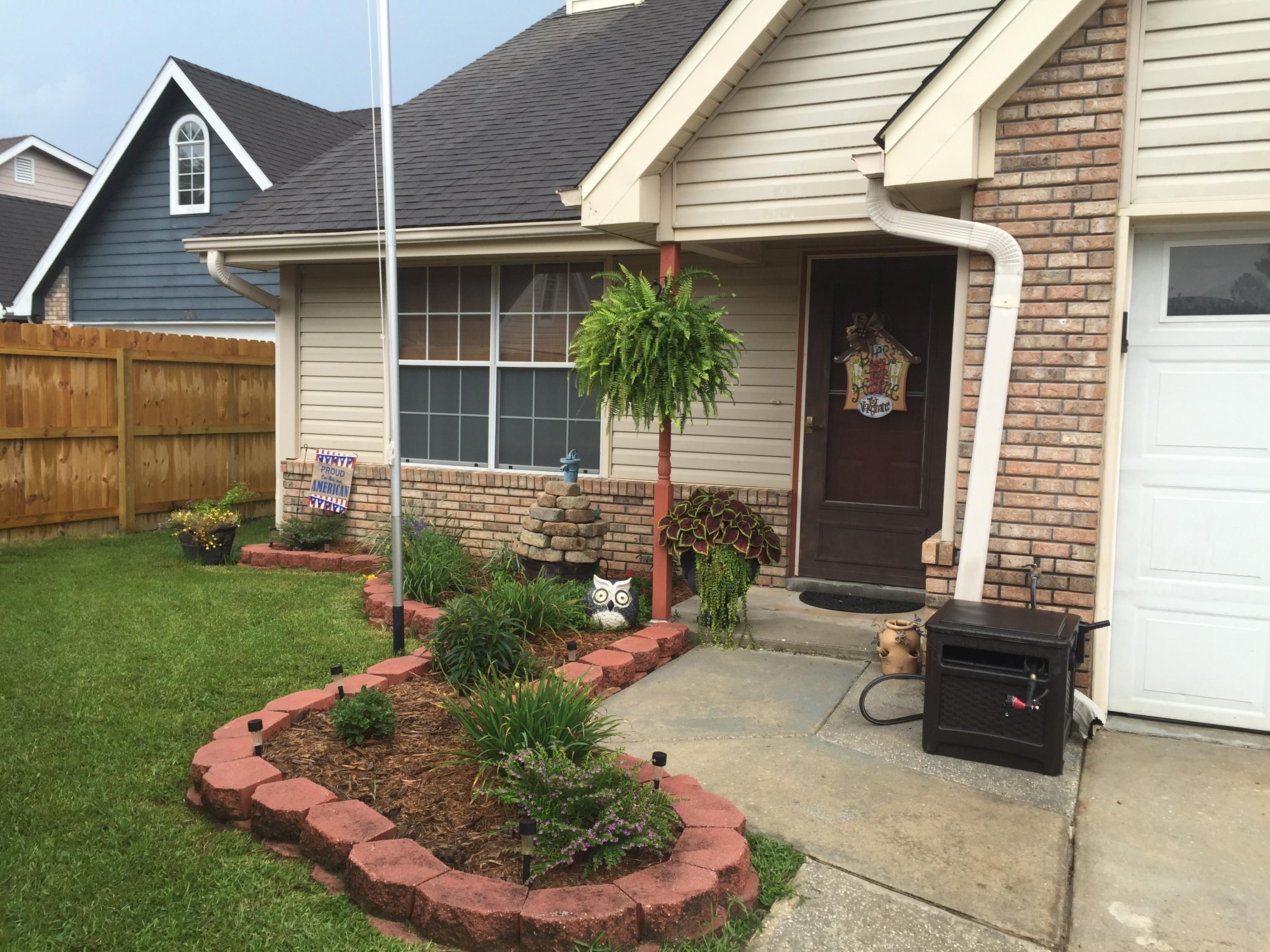 VILLAGE WEST - Residential