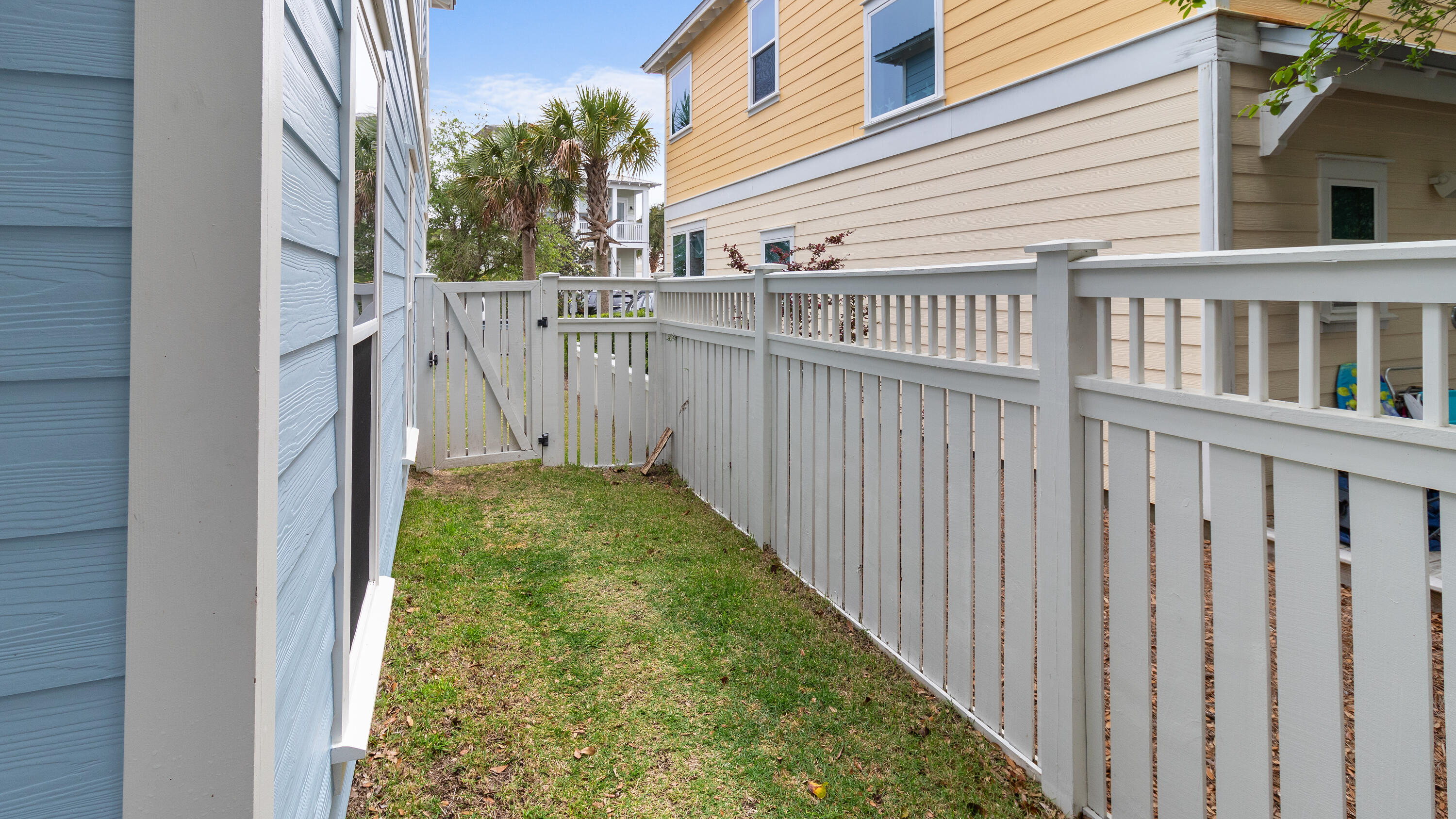 SUGAR SAND LANE - Residential