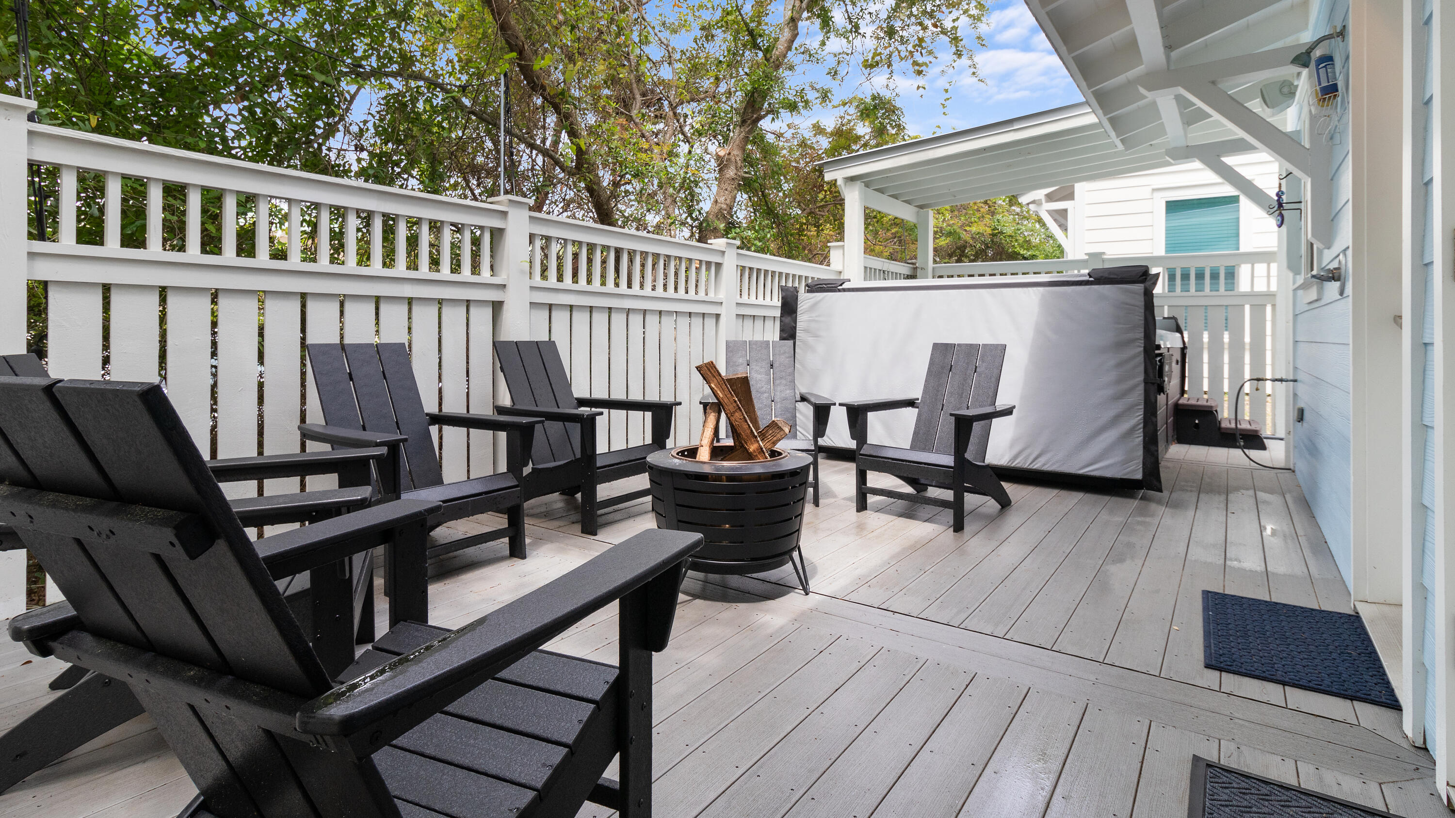 SUGAR SAND LANE - Residential