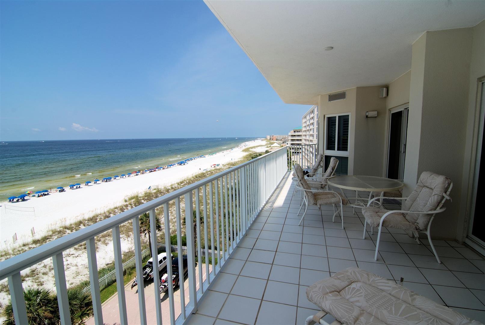 HOLIDAY ISLE TOWERS CONDO - Residential