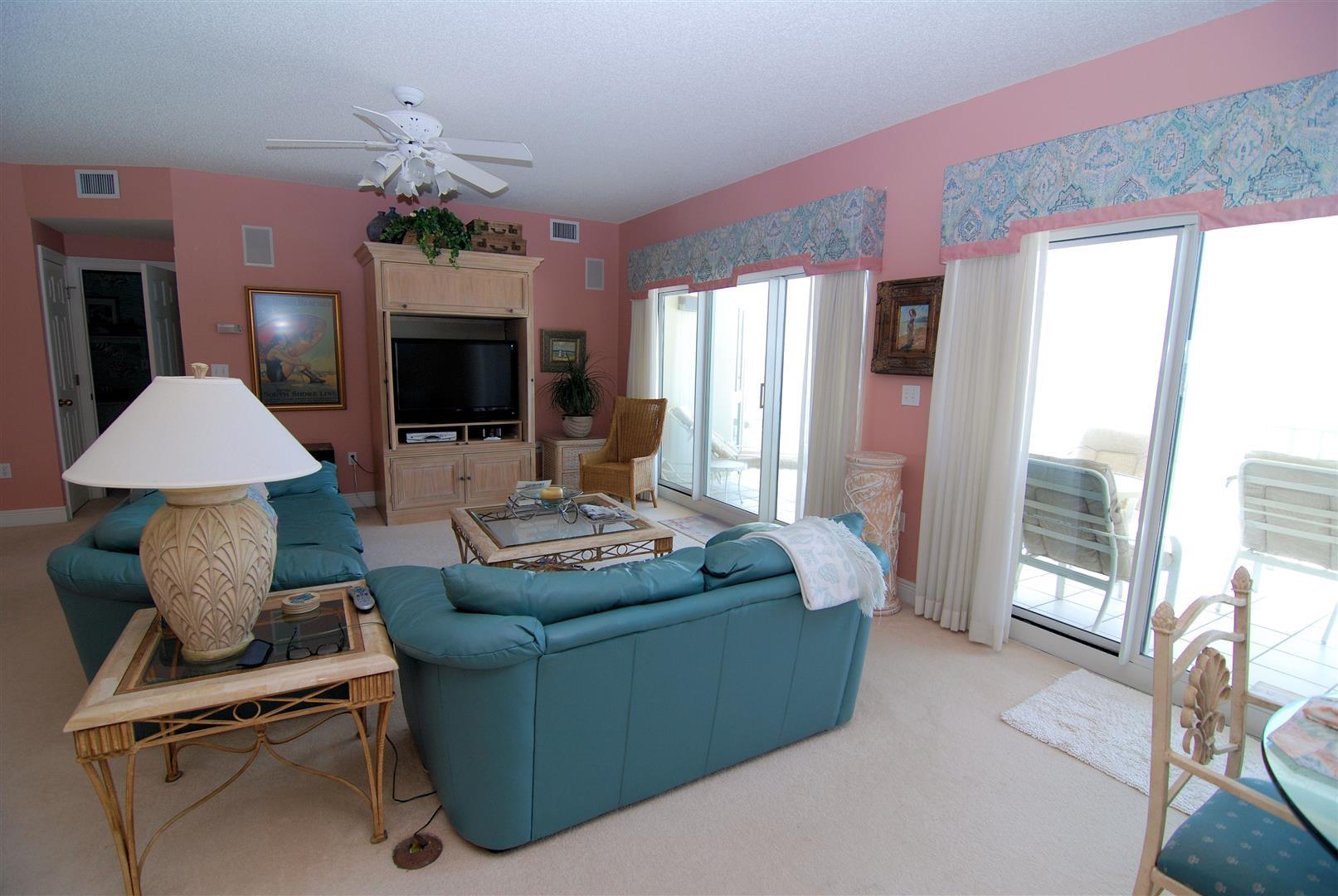 HOLIDAY ISLE TOWERS CONDO - Residential