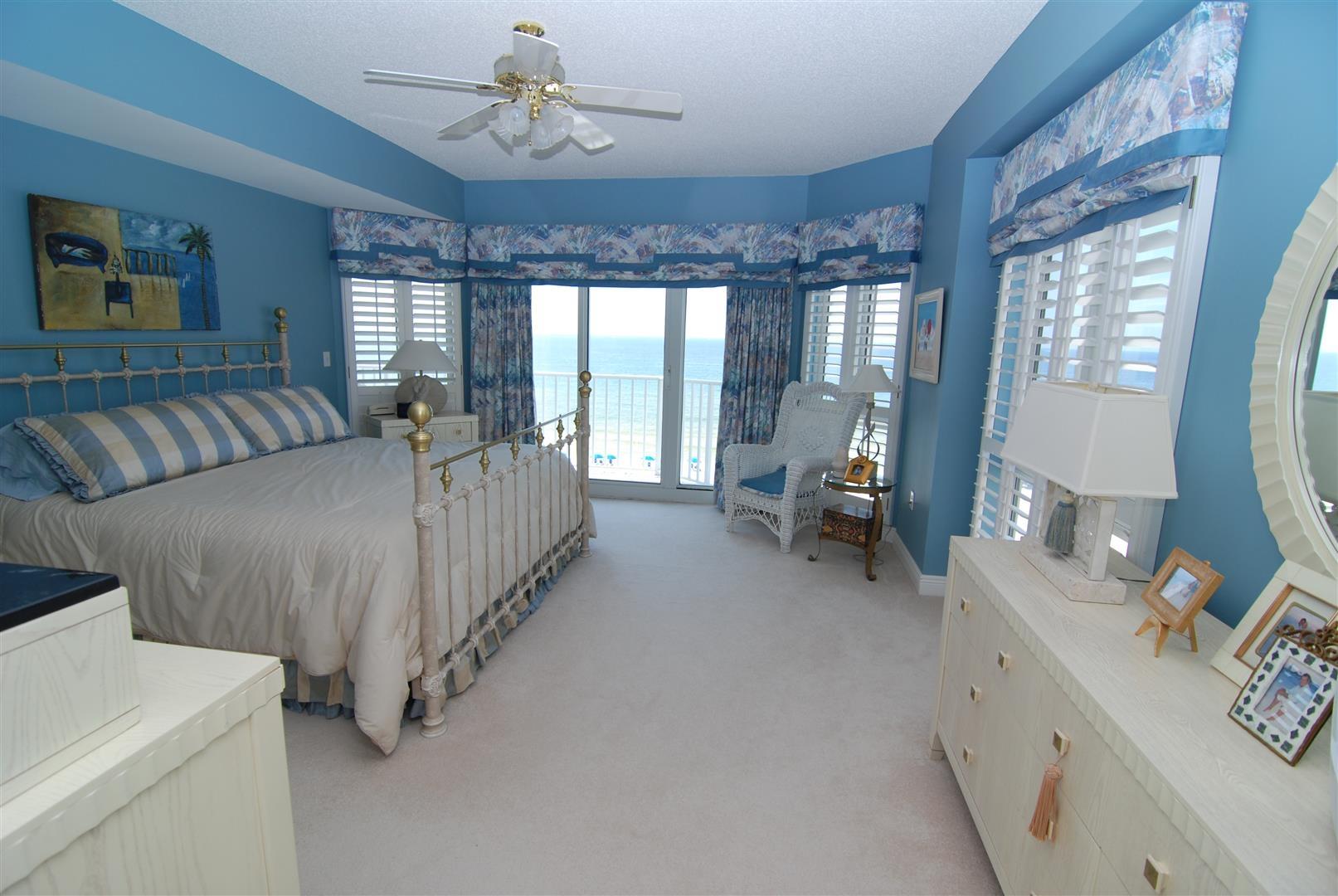 HOLIDAY ISLE TOWERS CONDO - Residential