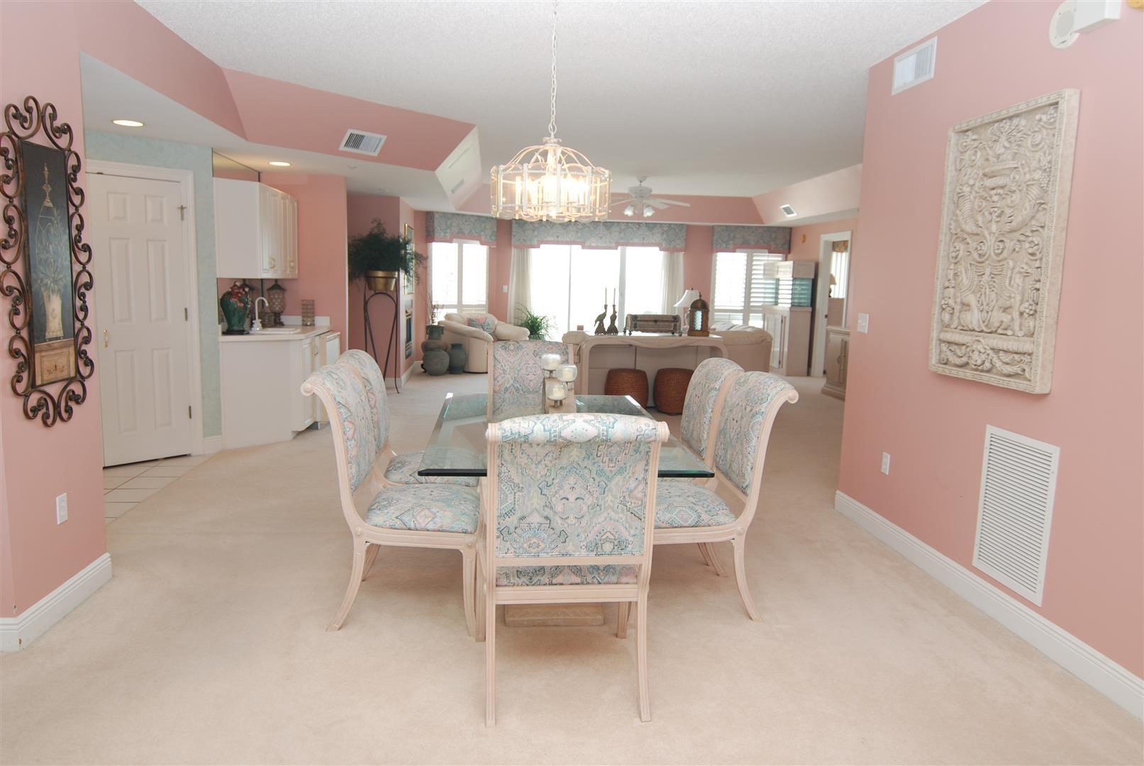 HOLIDAY ISLE TOWERS CONDO - Residential