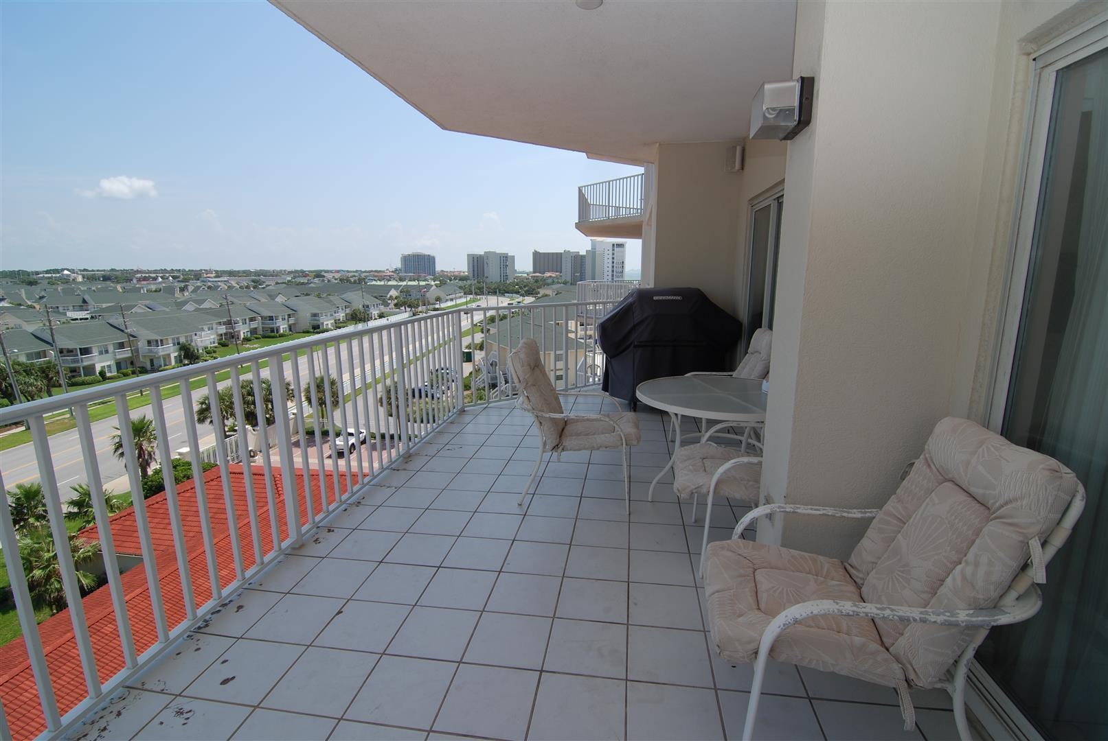 HOLIDAY ISLE TOWERS CONDO - Residential