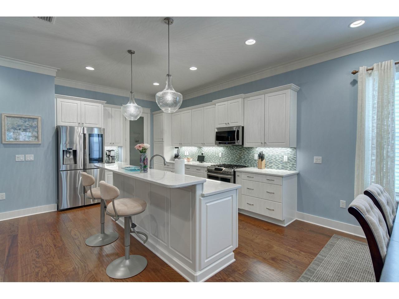 CARSON OAKS - Residential