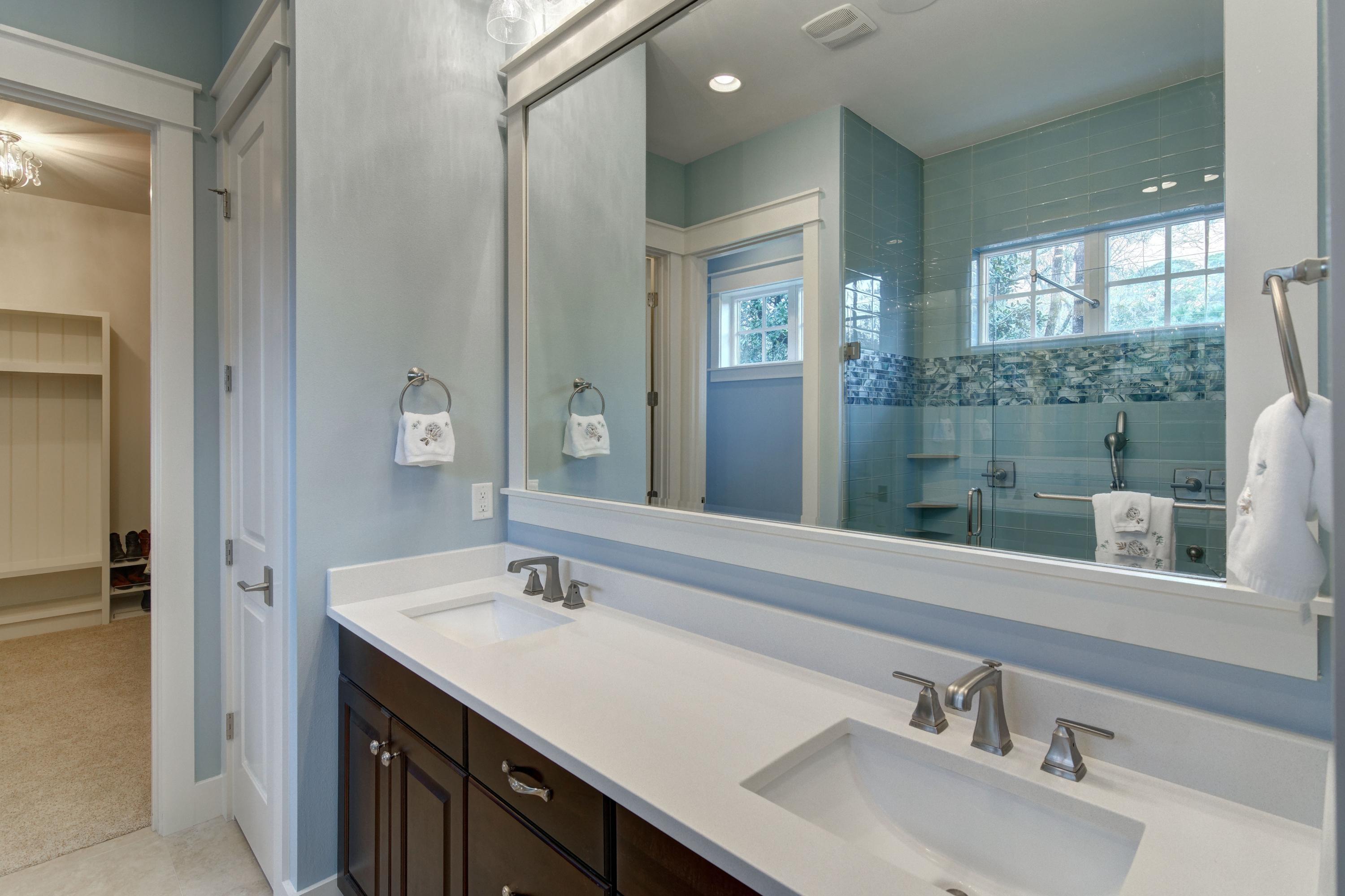 CARSON OAKS - Residential