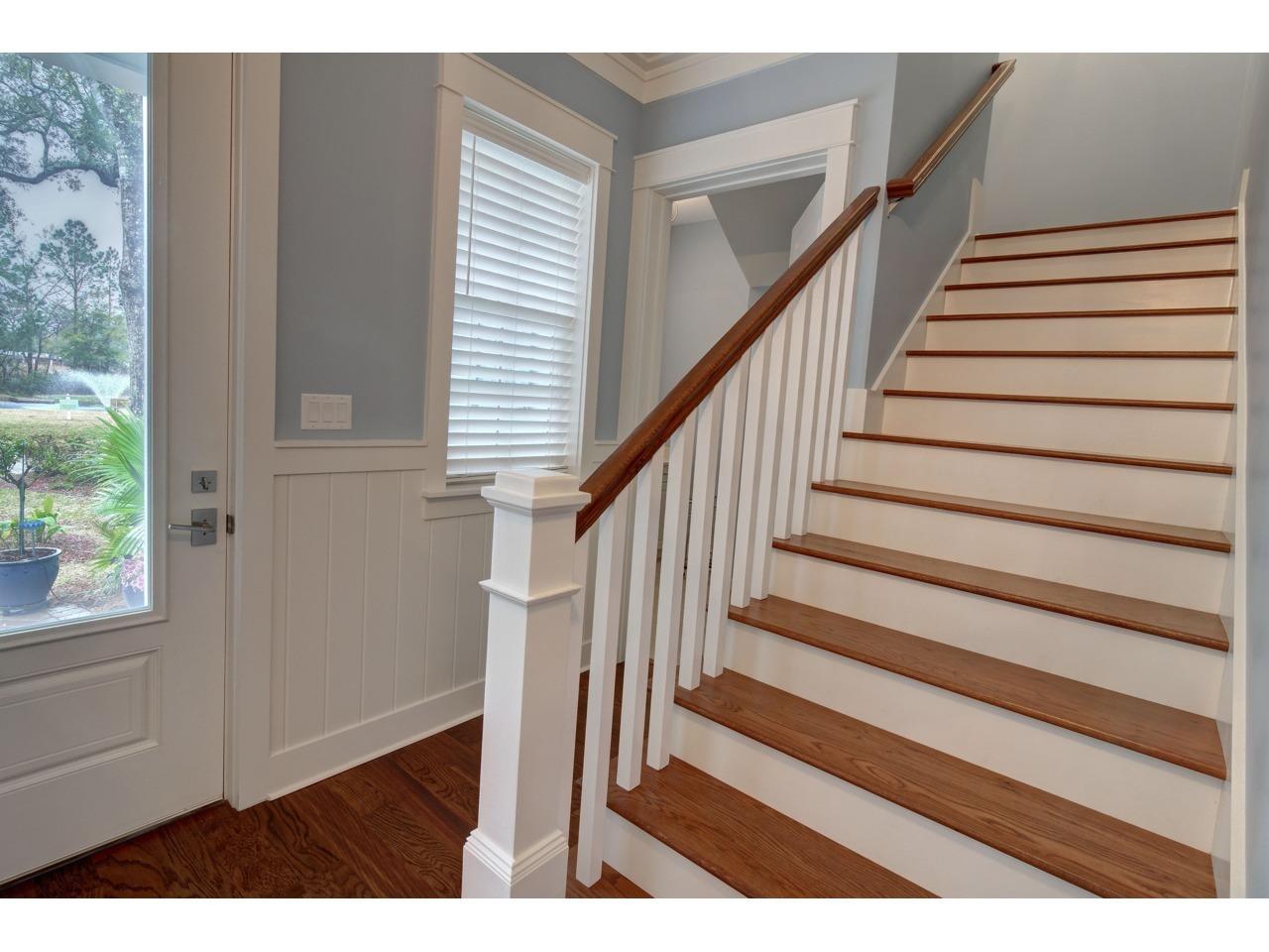 CARSON OAKS - Residential