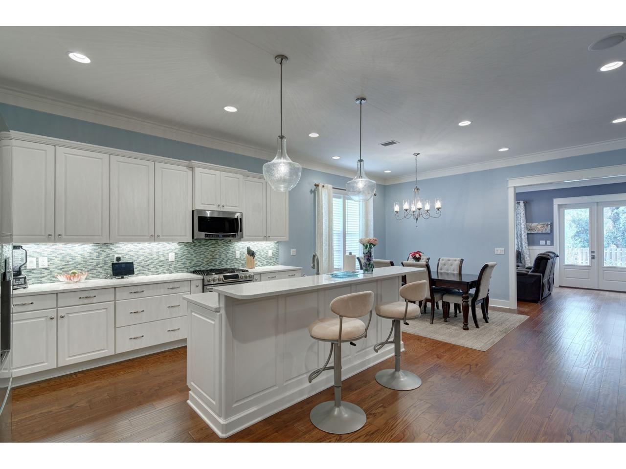 CARSON OAKS - Residential