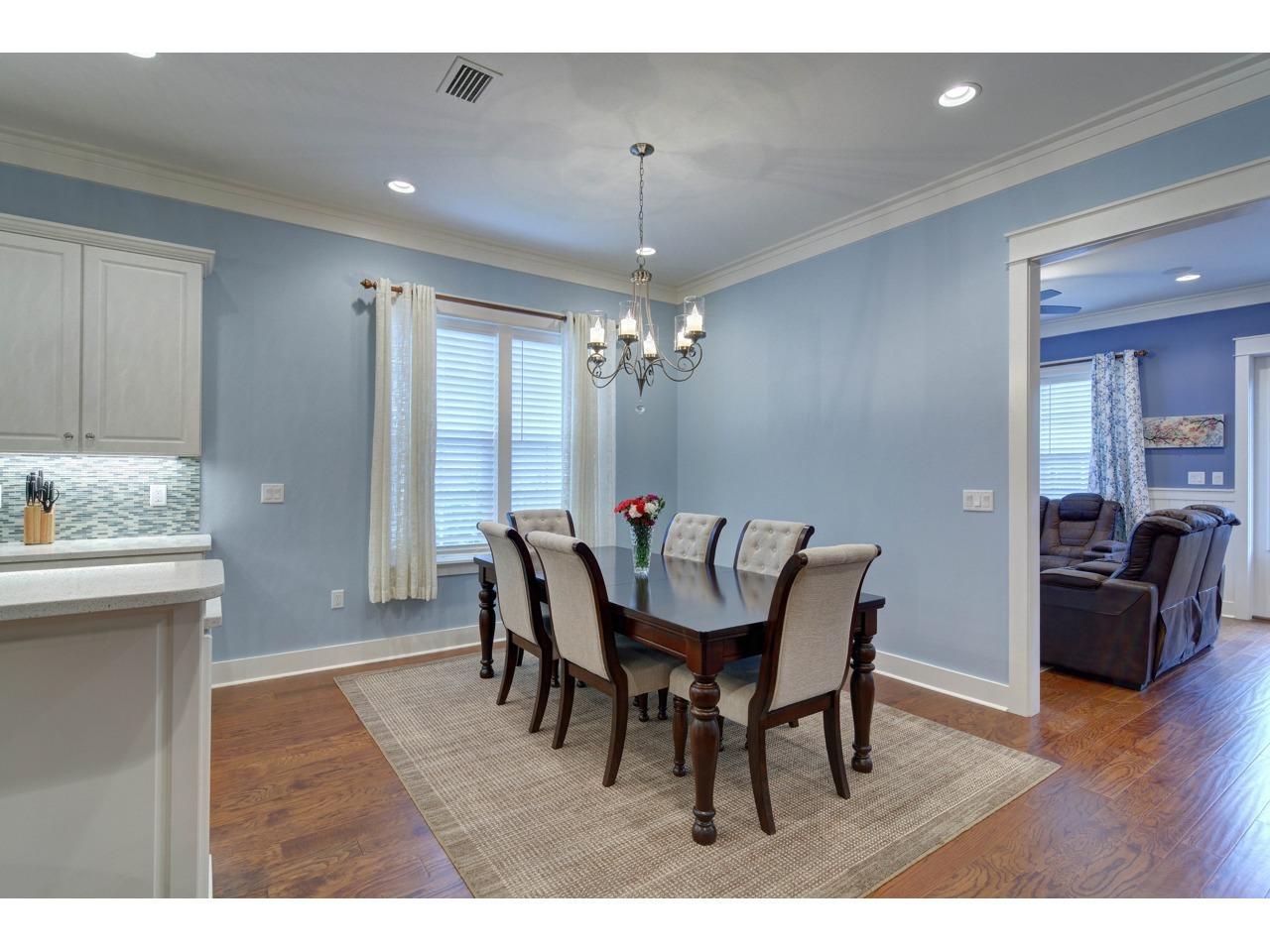 CARSON OAKS - Residential