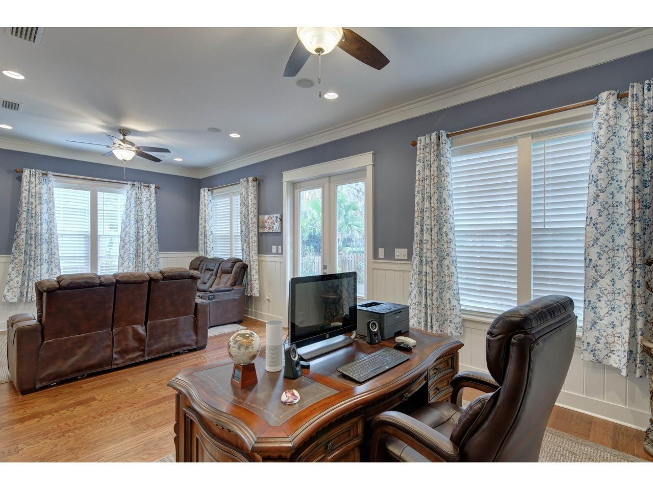 CARSON OAKS - Residential