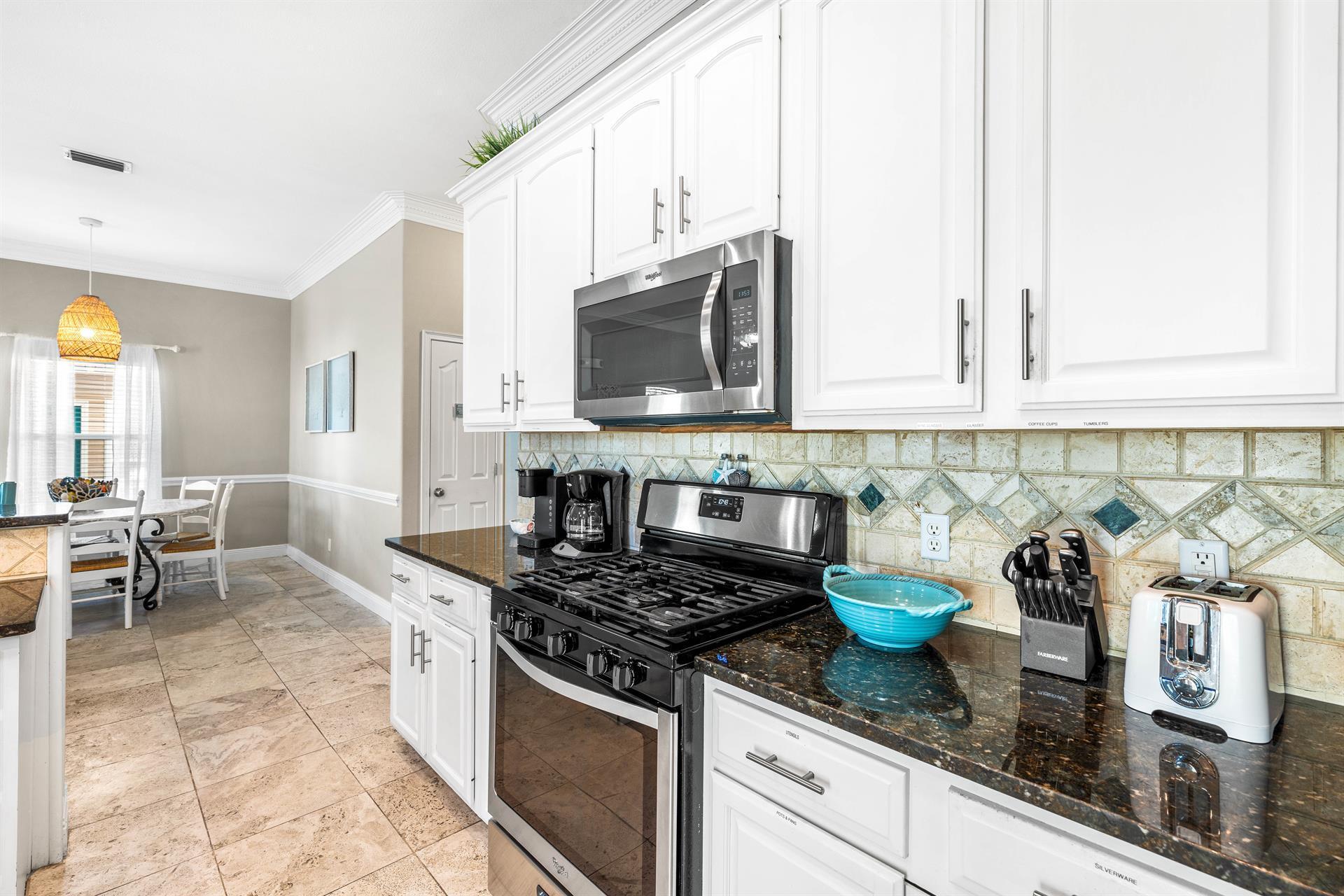 CRYSTAL SHORES - Residential