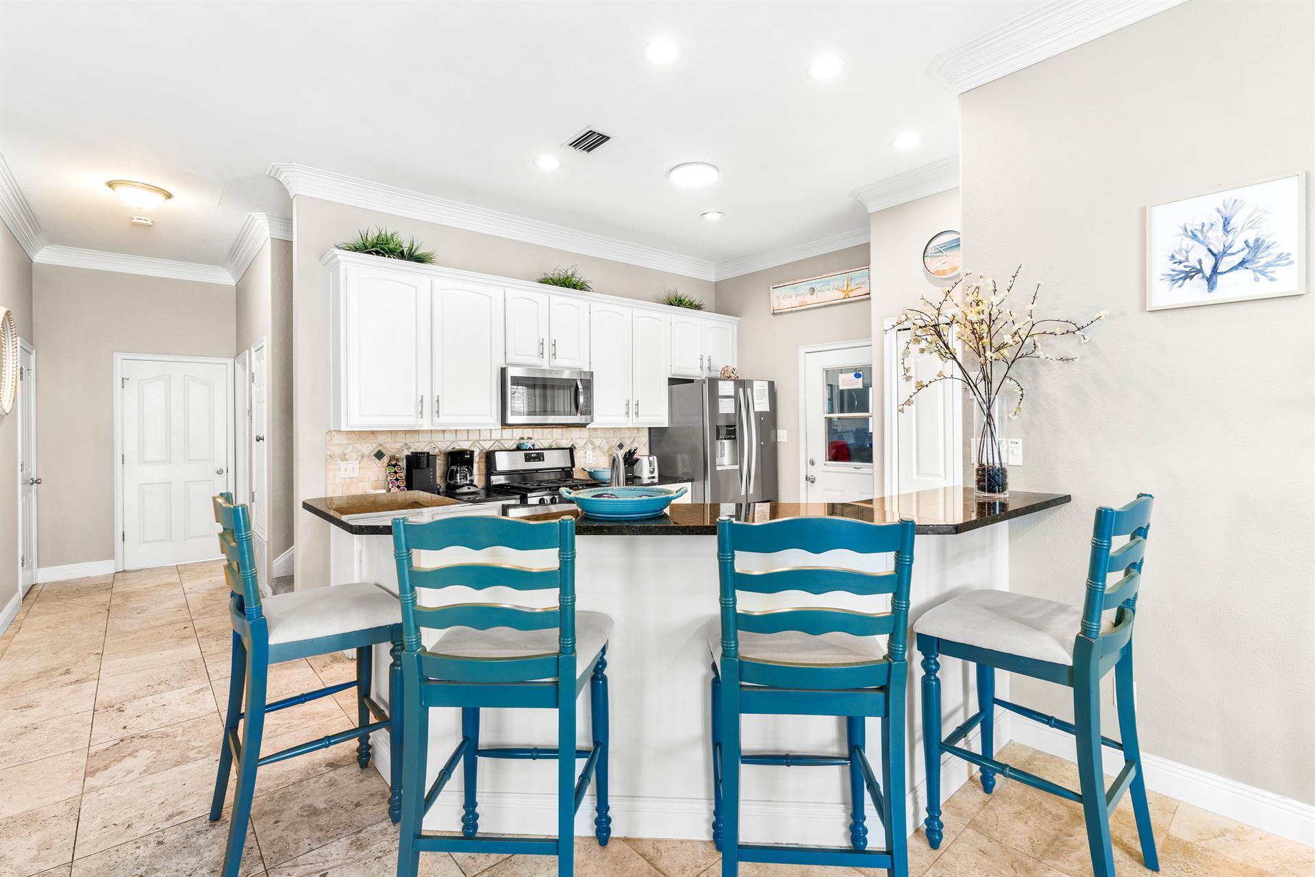 CRYSTAL SHORES - Residential