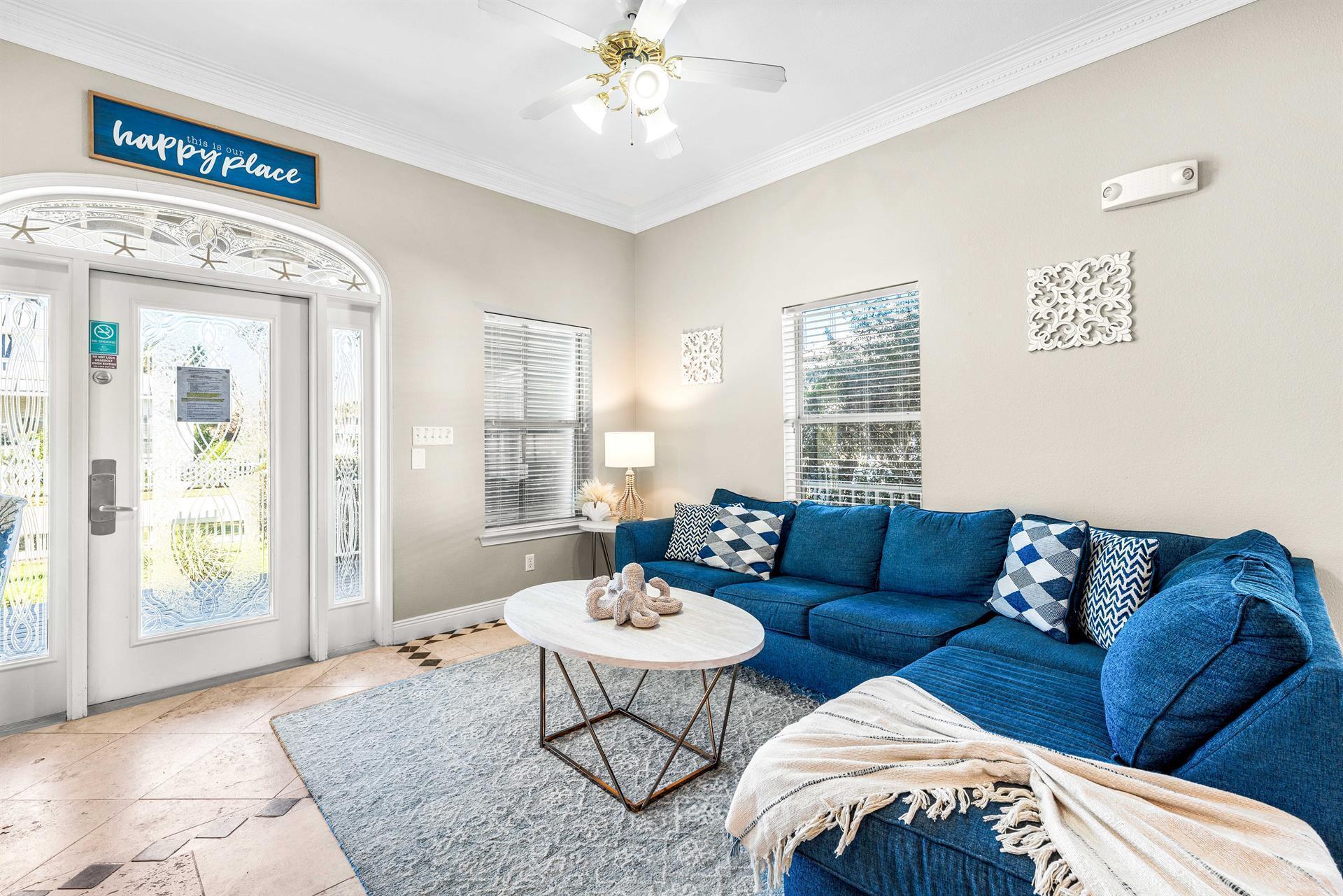 CRYSTAL SHORES - Residential