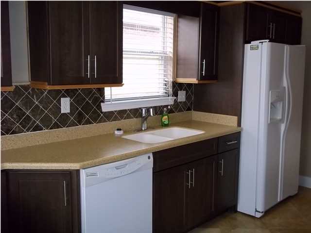 REDSTONE ESTATES - Residential Lease