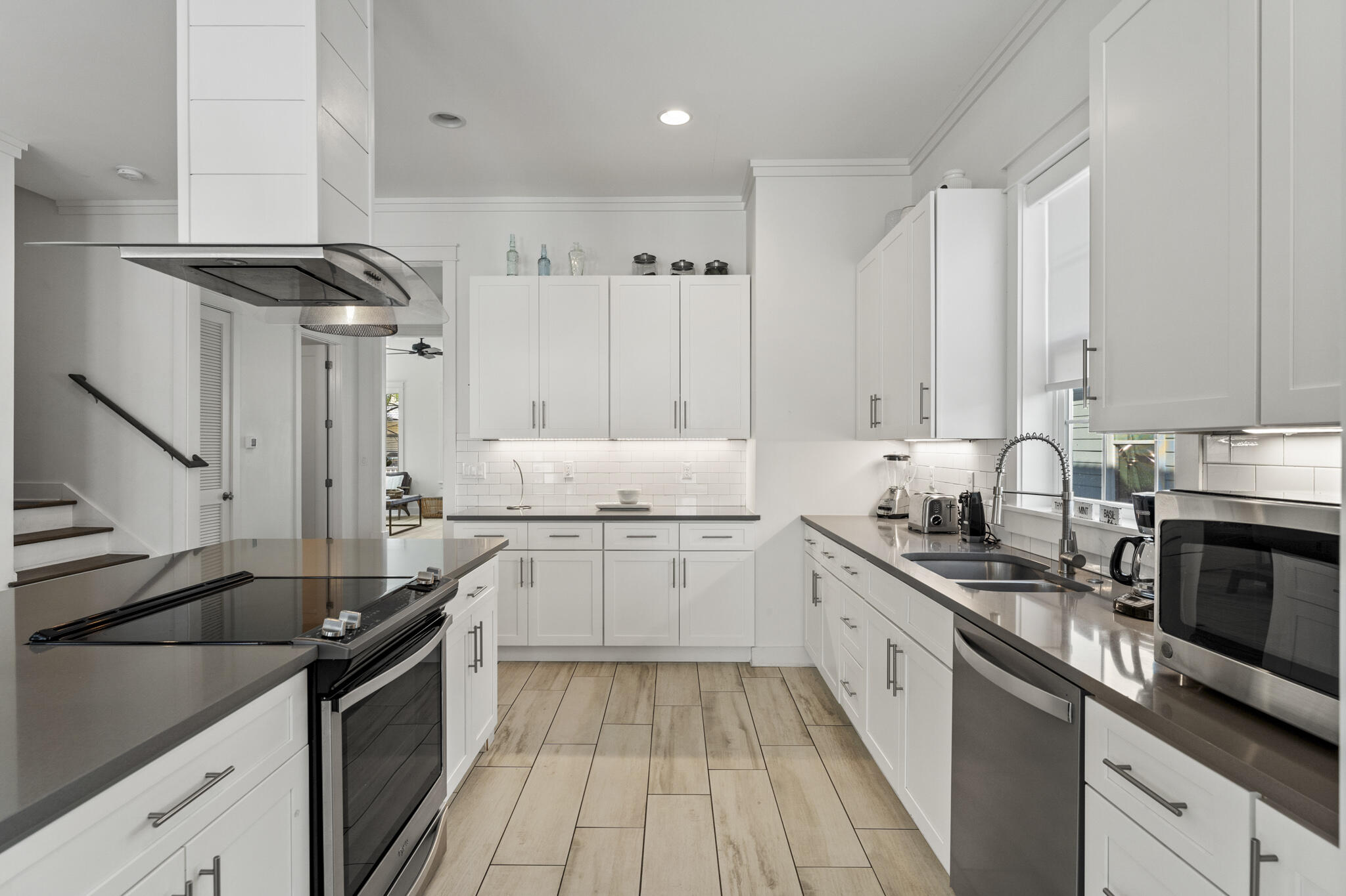 FRANGISTA BEACH 3RD ADDN - Residential