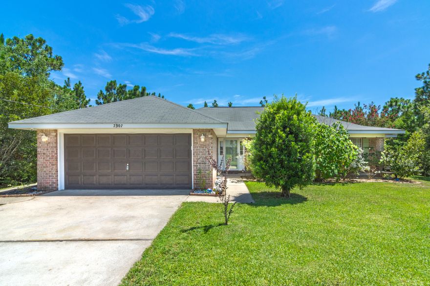 Great 4bed 2bath home in Holley by the Sea! Sits back off the main roads on a quiet street. Home has a split floorplan with the master sitting off the kitchen and a front room that would be great as a bedroom or office. Kitchen has granite counter tops with lots of cabinet space and a breakfast nook. This home also has a gas fireplace! The granite counters and carpet in the main living area were replaced in 2018 as well as the HVAC in 2016. The backyard has an above ground pool with a hand built deck surrounding a portion of it. The back porch also has a very nice pergola! Come take a look!Buyer & Buyer's representative to verify all info important to the buyer.