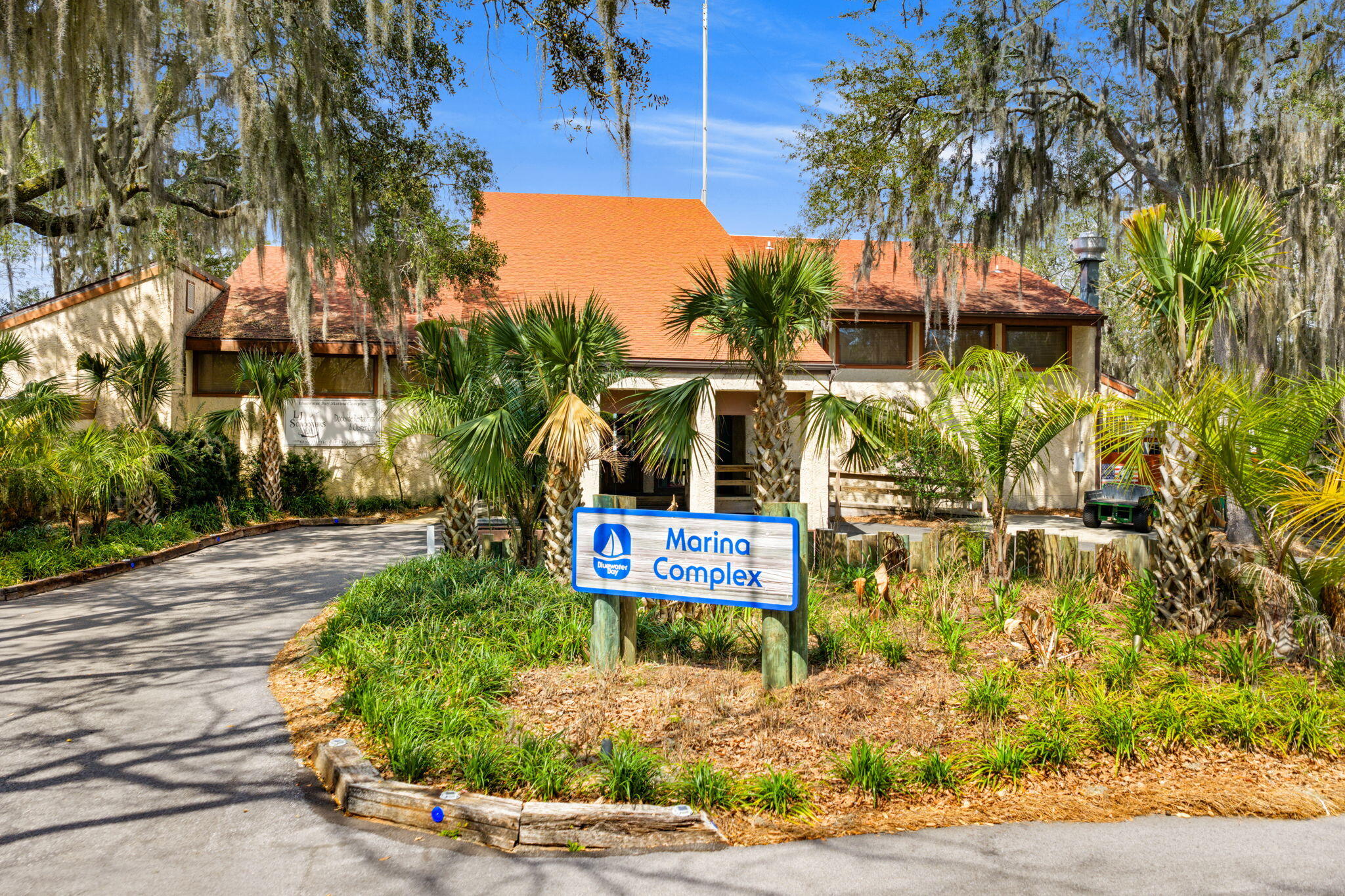 FAIRWAY LAKES PH 1 - Residential