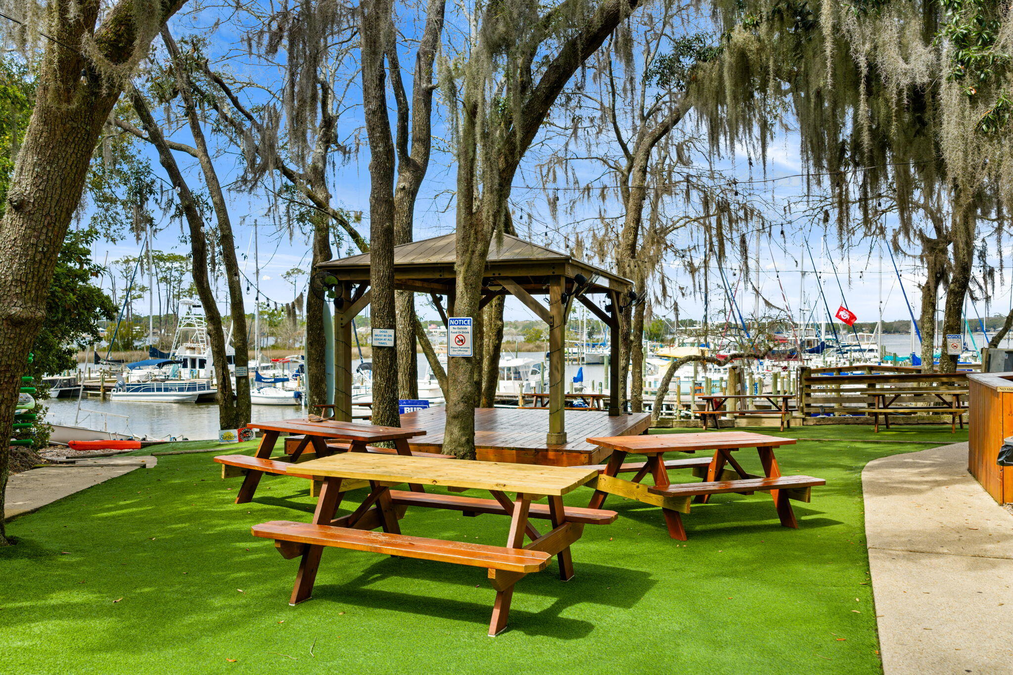 FAIRWAY LAKES PH 1 - Residential