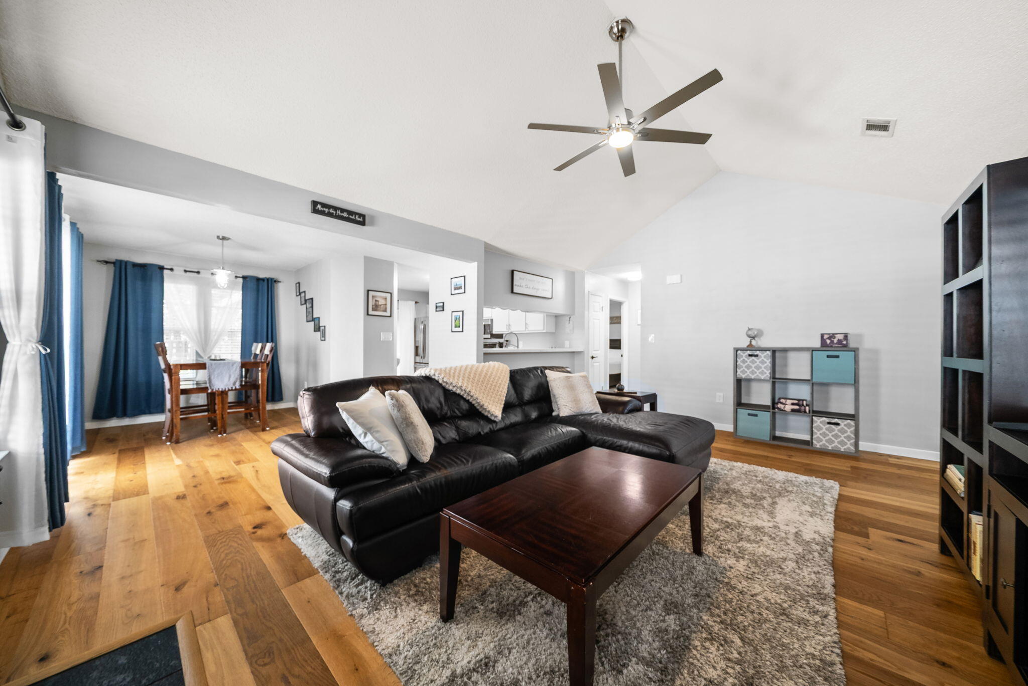 FAIRWAY LAKES PH 1 - Residential