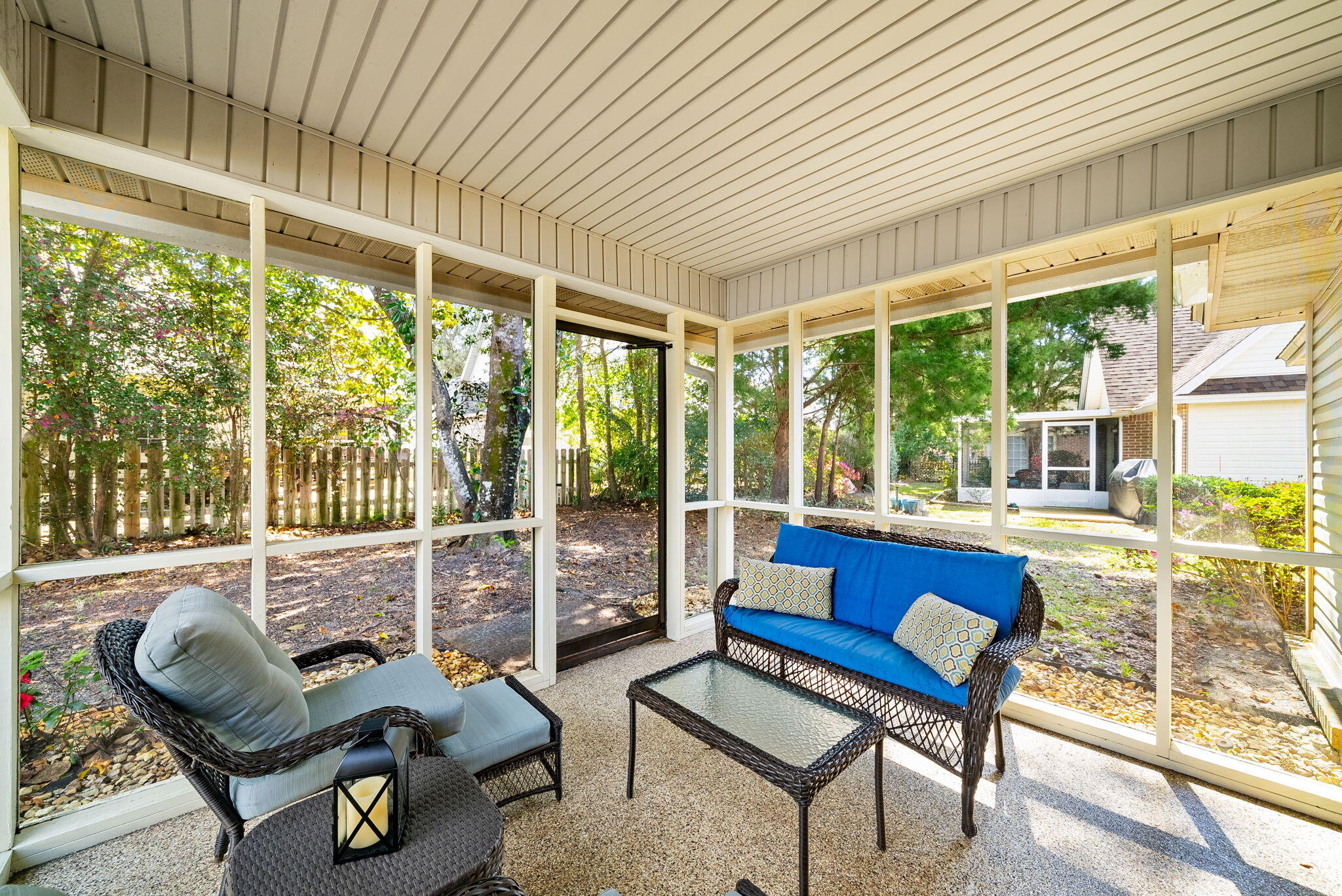 FAIRWAY LAKES PH 1 - Residential