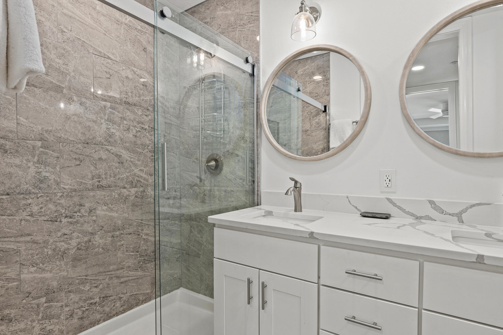 Gulf Place Residences - Residential