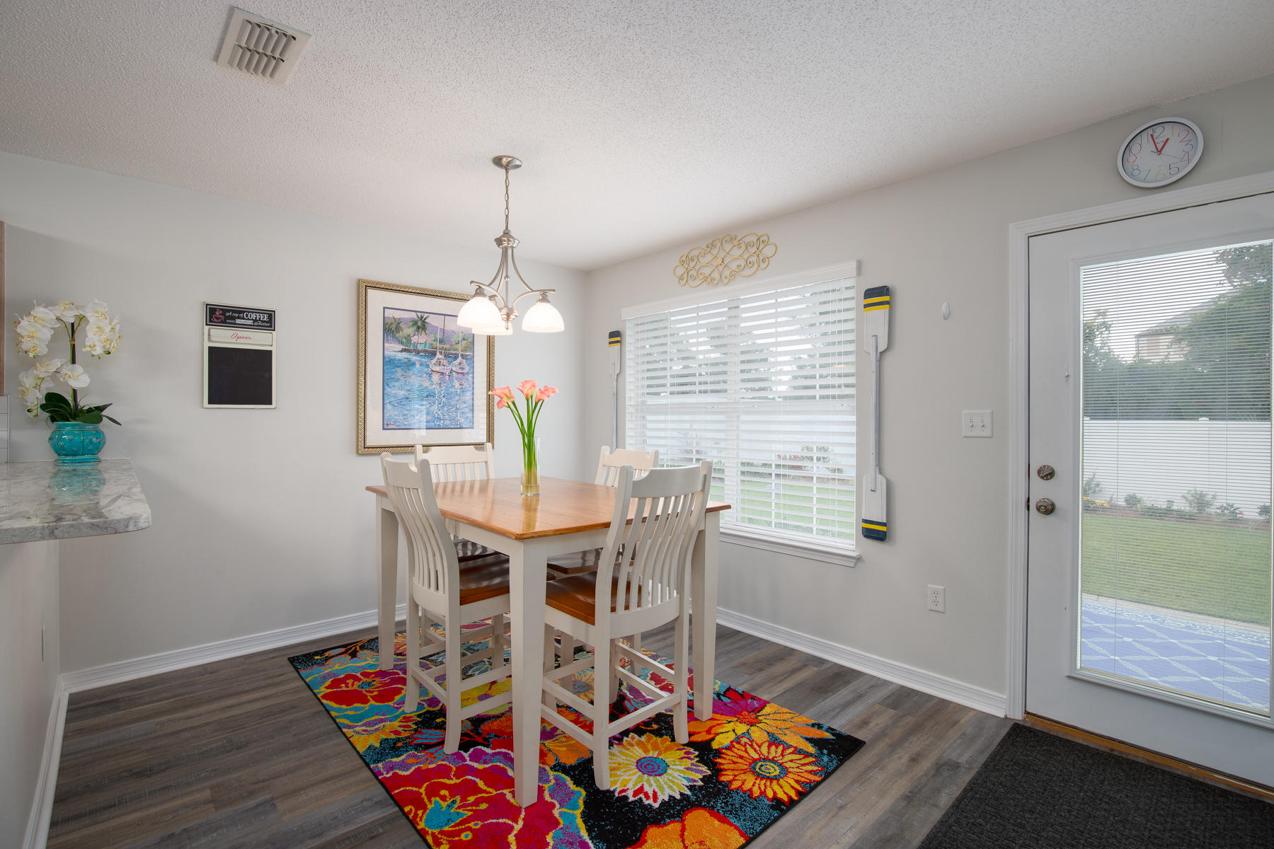 PARADISE RETREAT - Residential