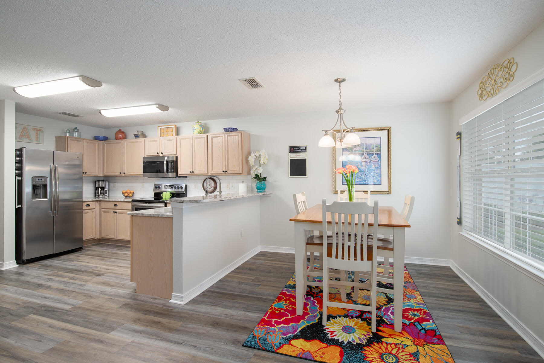 PARADISE RETREAT - Residential