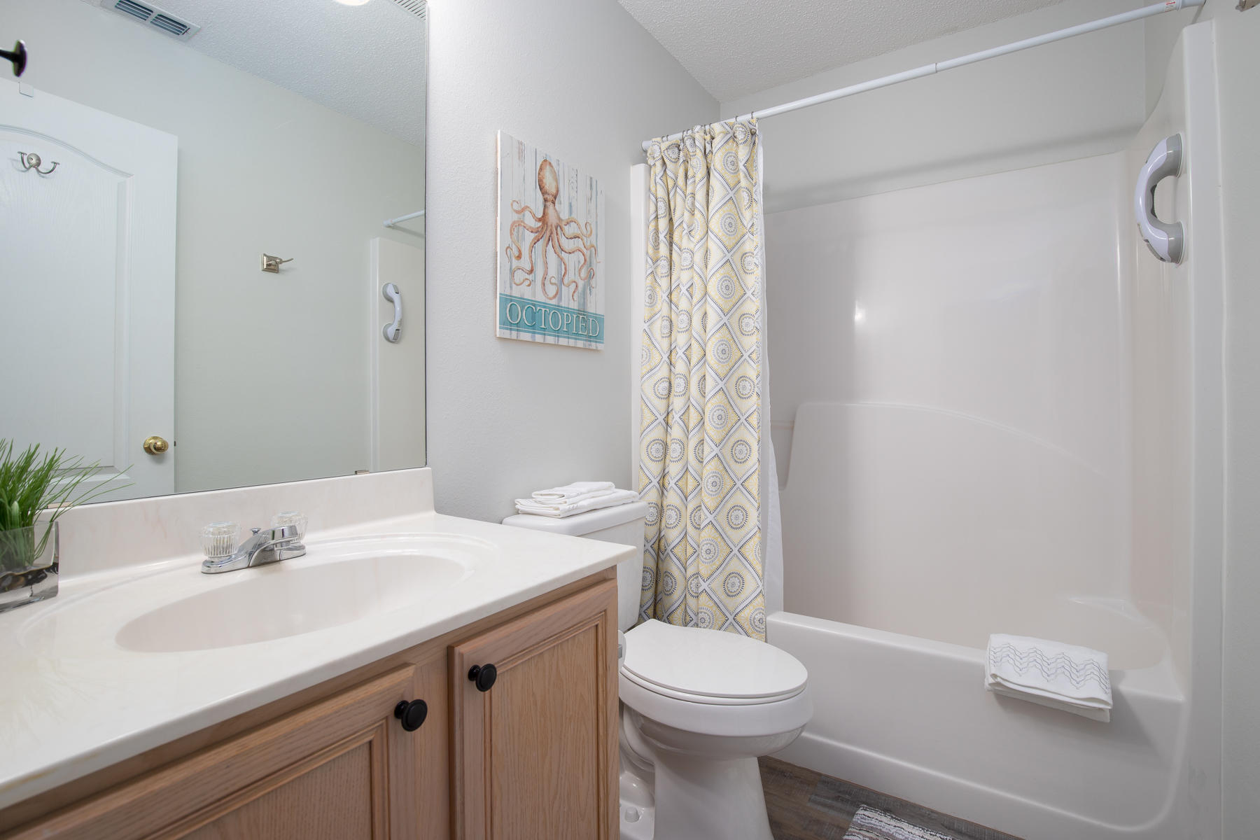 PARADISE RETREAT - Residential