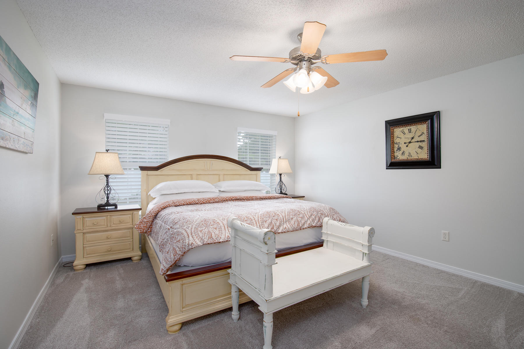 PARADISE RETREAT - Residential