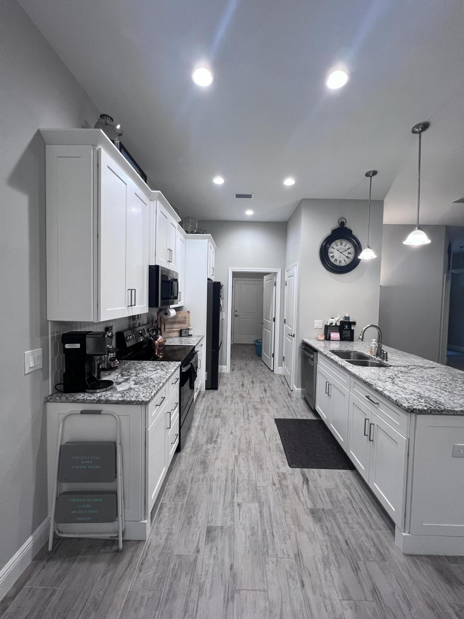 WILLIAMS S/D - Residential Lease