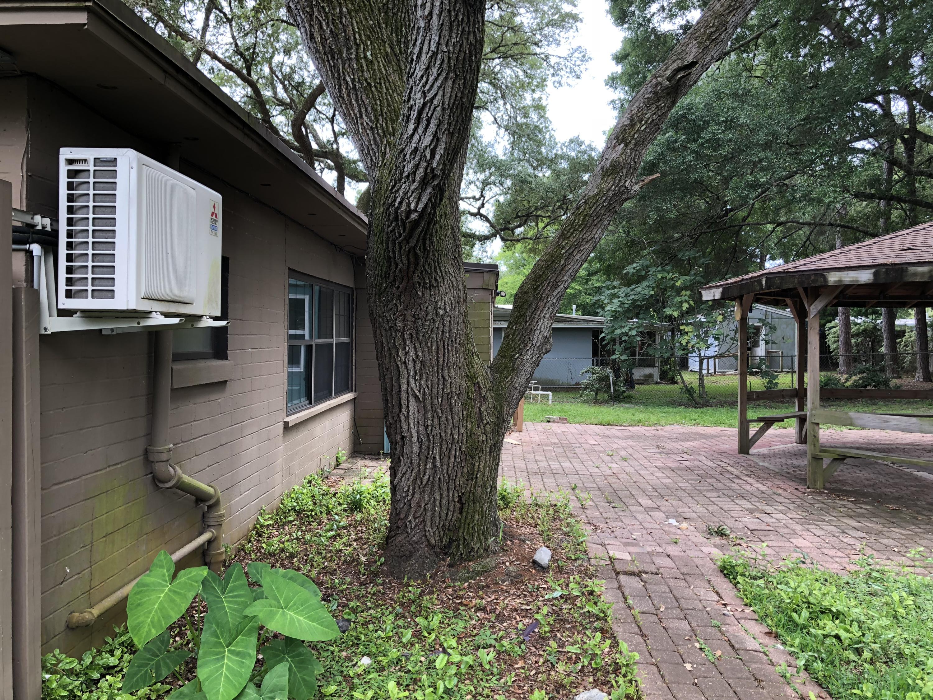 RE-S/D PART ELLIOTT PT LOT 5 BLK F - Residential