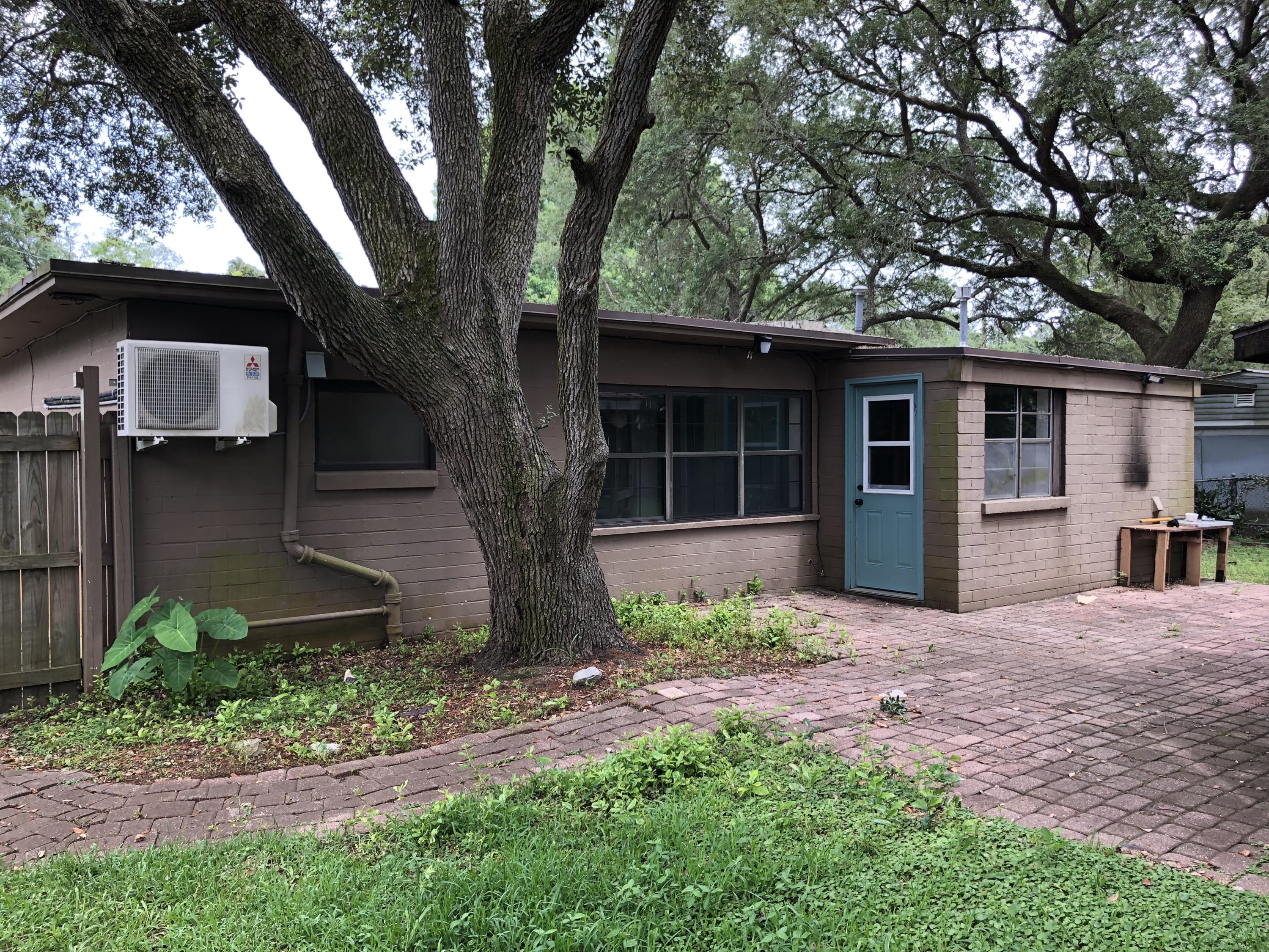RE-S/D PART ELLIOTT PT LOT 5 BLK F - Residential
