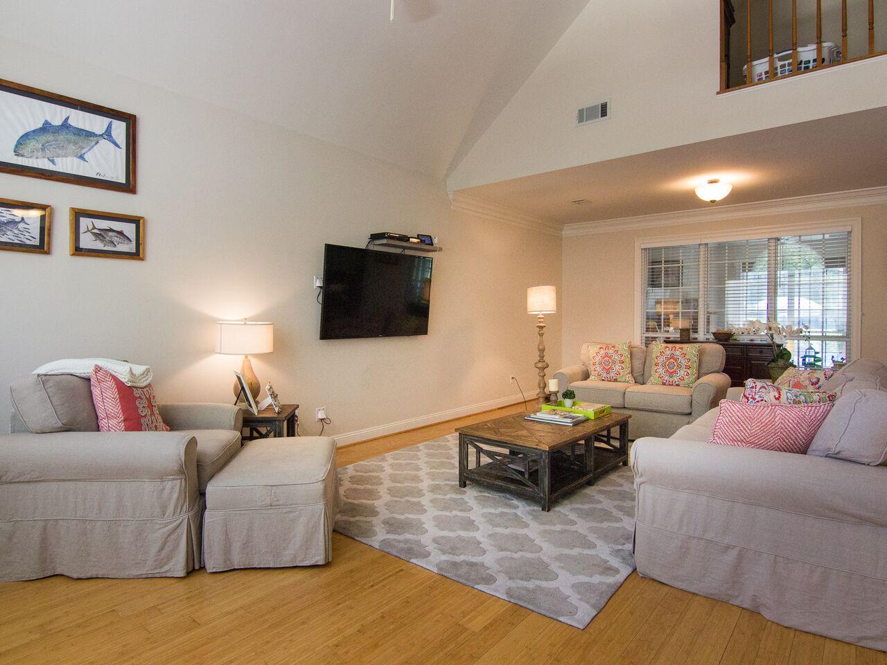 OAKMONT PLACE - Residential
