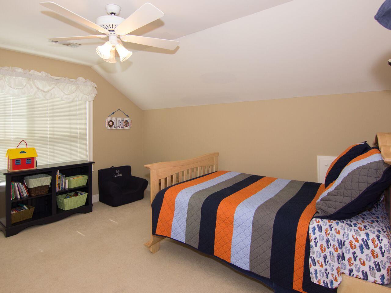 OAKMONT PLACE - Residential